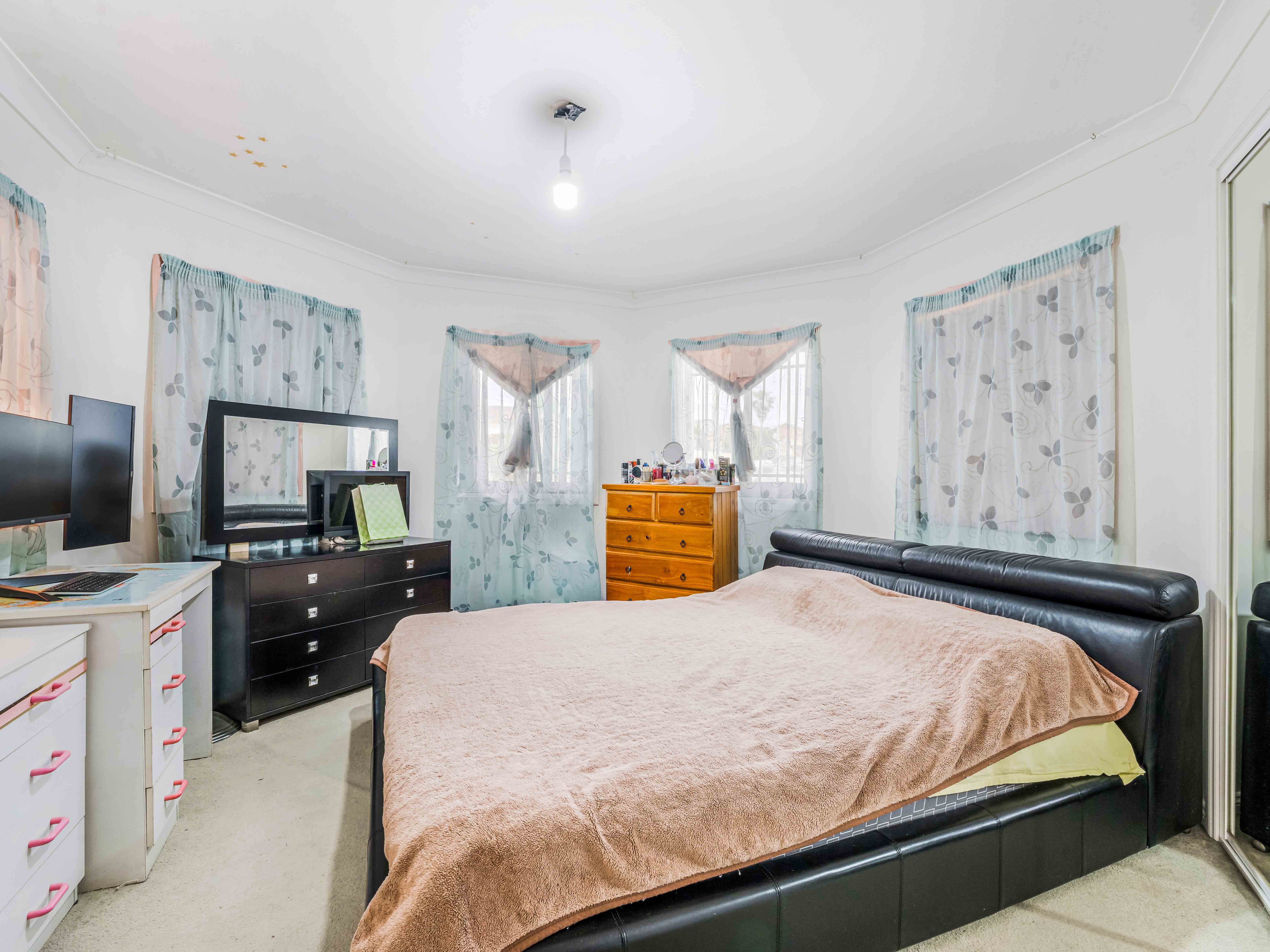 264a North Liverpool Road, Green Valley, Nsw, 2168 - Image 3