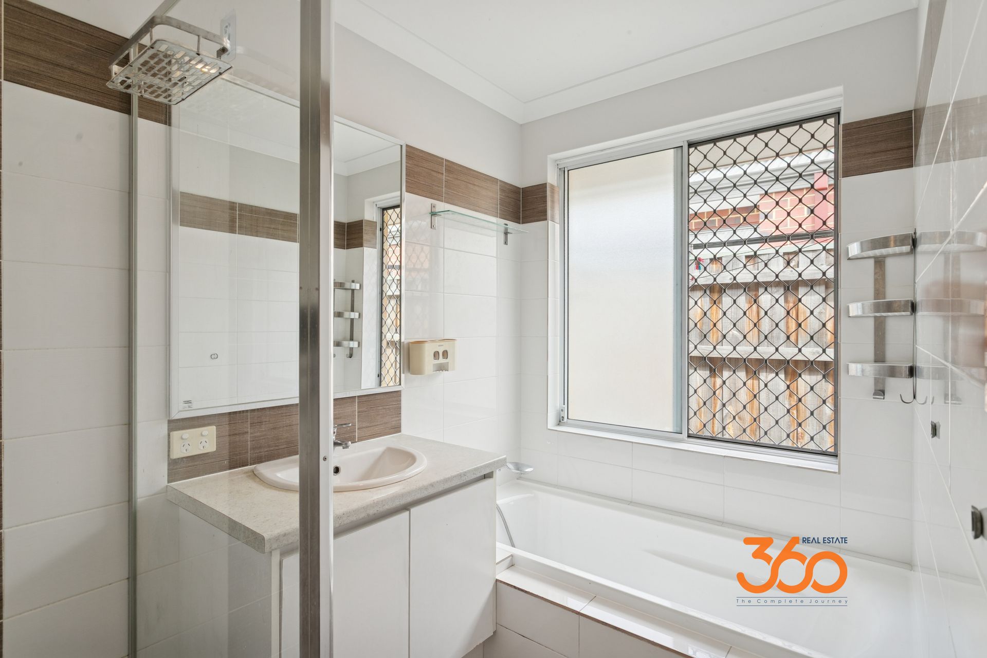 52 Cheriton Avenue, Ellenbrook, WA 6069 - Image 5