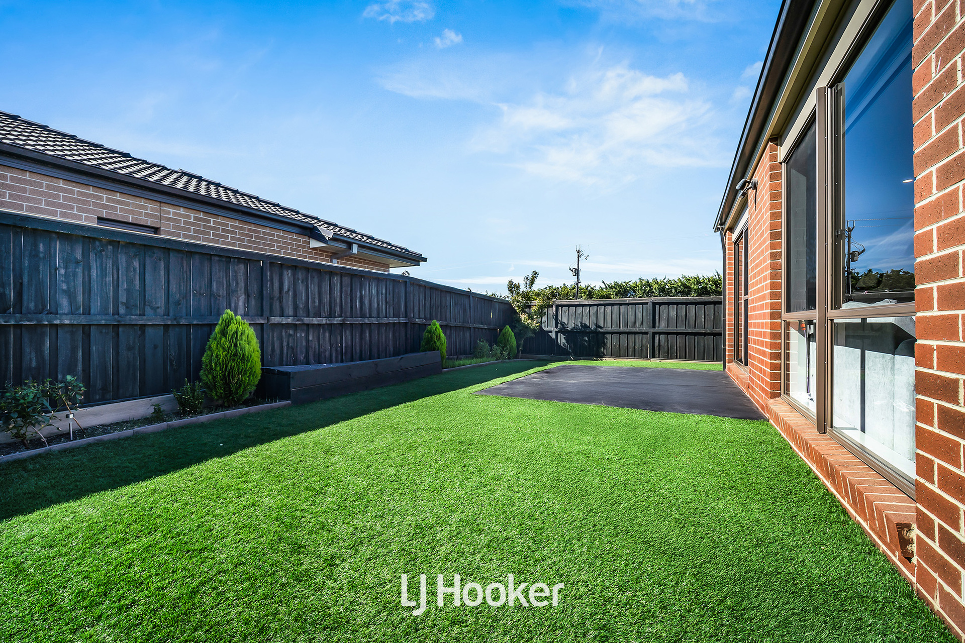 3-bedroom house at 27 Ironstone Street, Cranbourne East, VIC 3977, Casey, Victoria