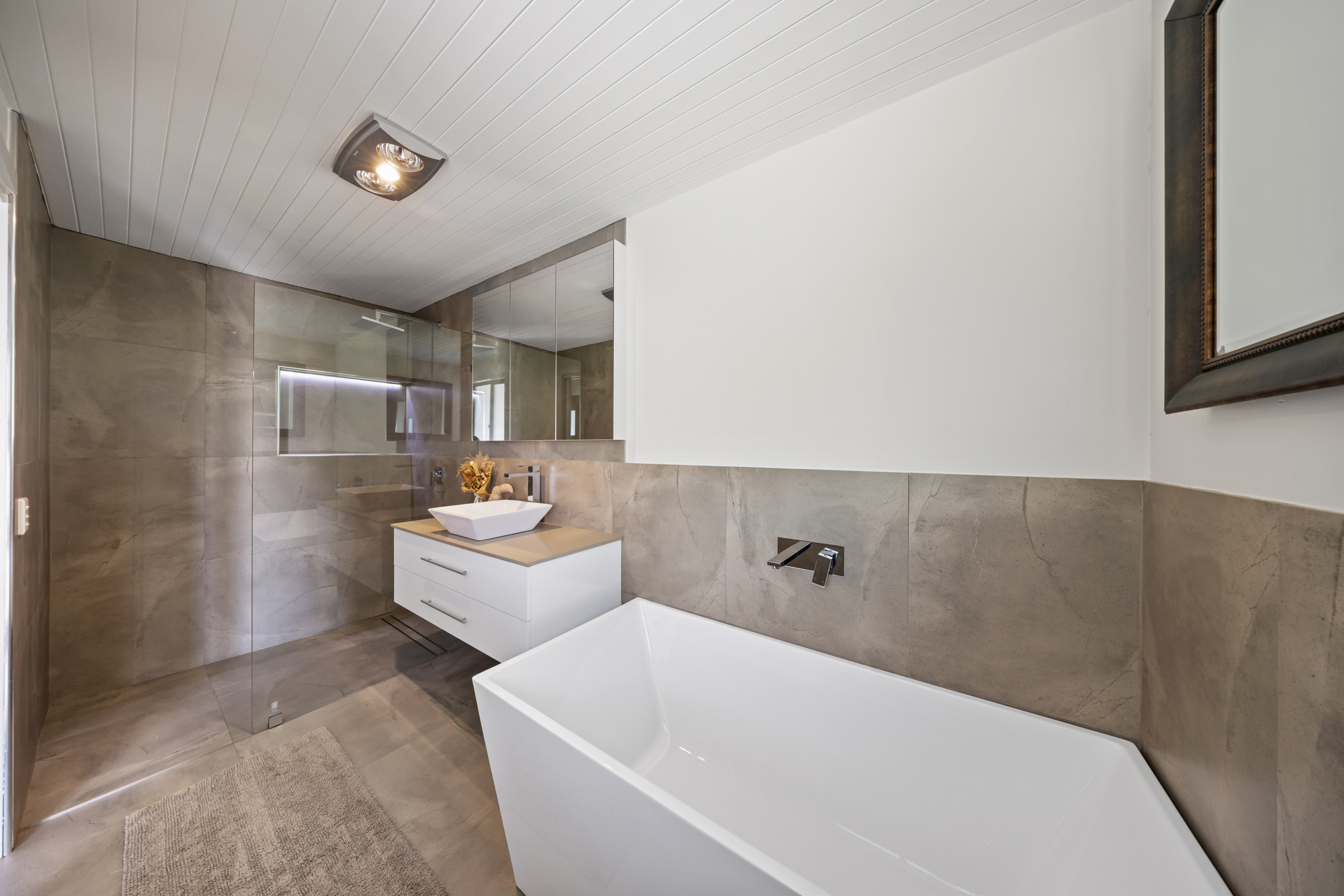 3-bedroom house at 34 Ellen Avenue, Seaspray, VIC 3851, Wellington, Victoria