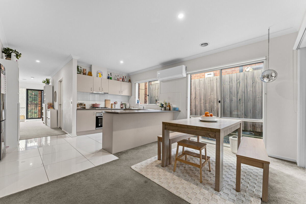 7 1-5 MEABY DRIVE, PAKENHAM VIC 3810 - Image 5