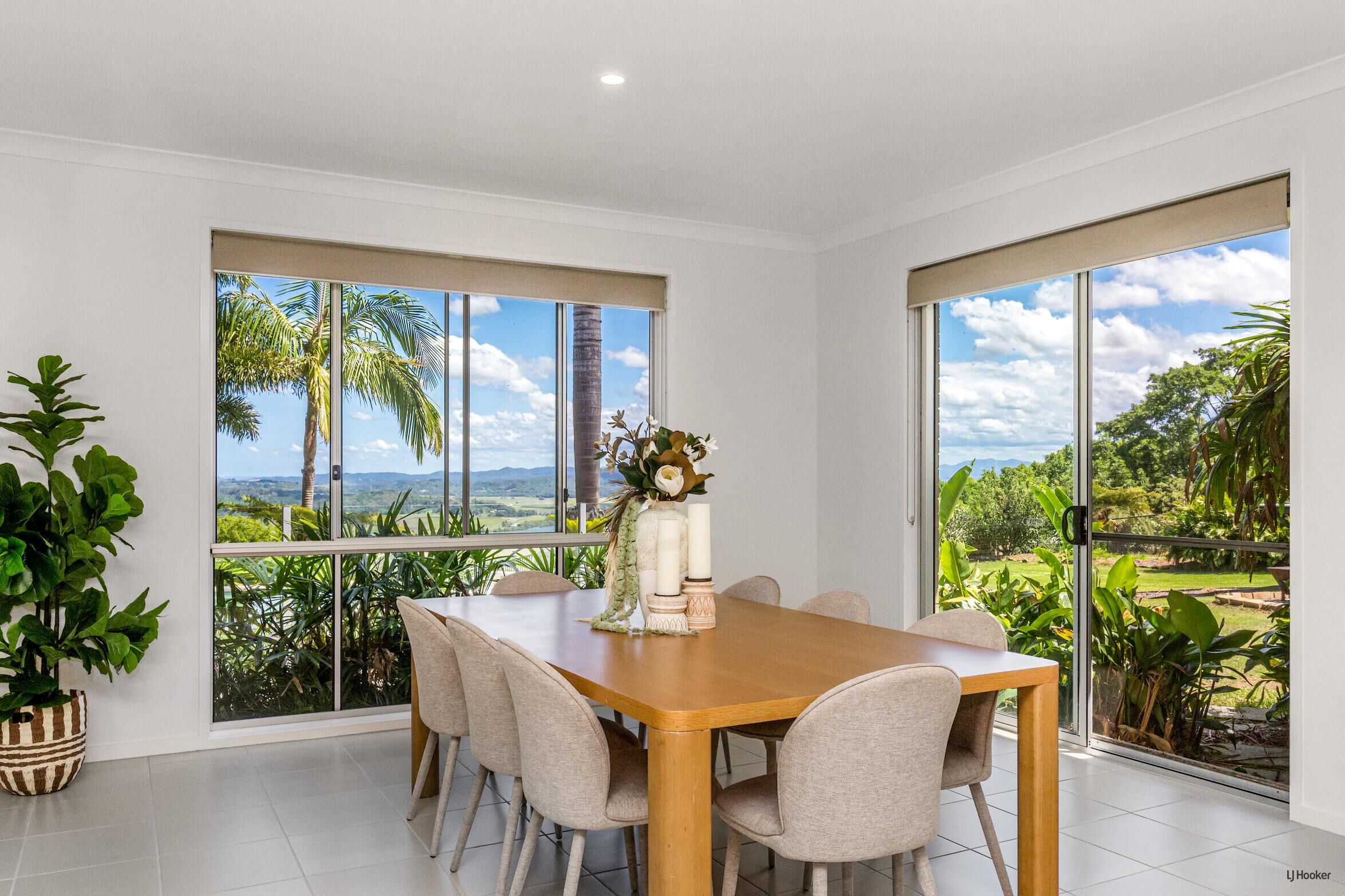 31 SUNNYCREST DRIVE, Terranora NSW 2486 - Image 10