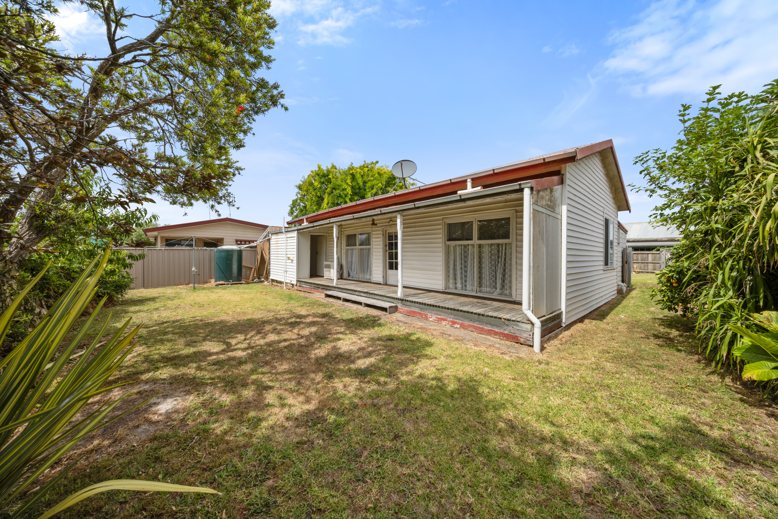 9 BAKER STREET, Wurruk VIC 3850 - Image 1
