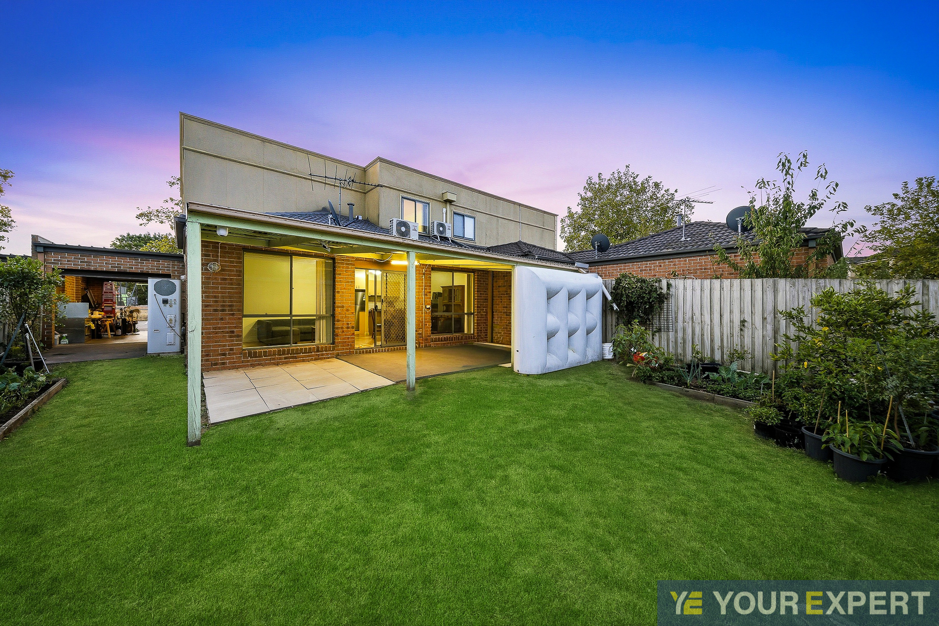 3-bedroom unit at 2 Cropton Place, Narre Warren South, VIC 3805, Casey, Victoria