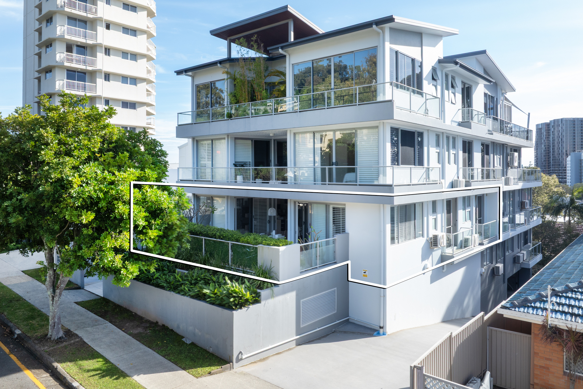 3-bedroom unit at 2 21 EWART STREET, BURLEIGH HEADS QLD 4220, Gold Coast, Queensland