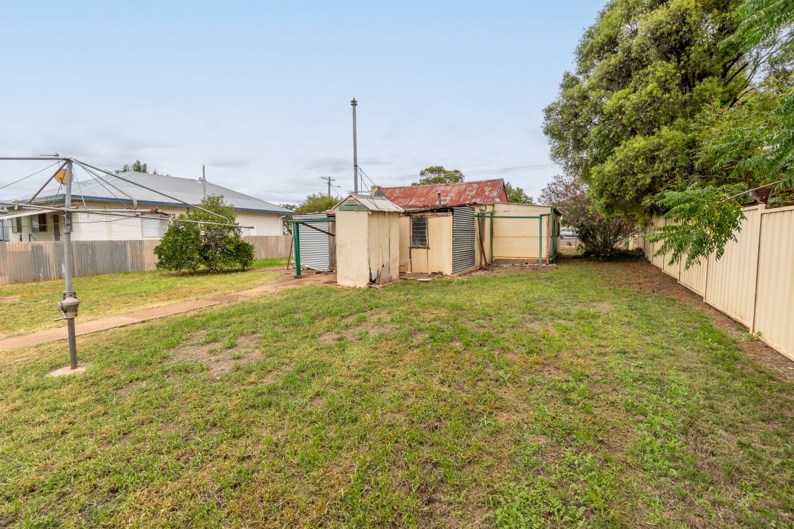 2-bedroom house at 127 TWYNAM STREET, Temora NSW 2666, Temora, New South Wales