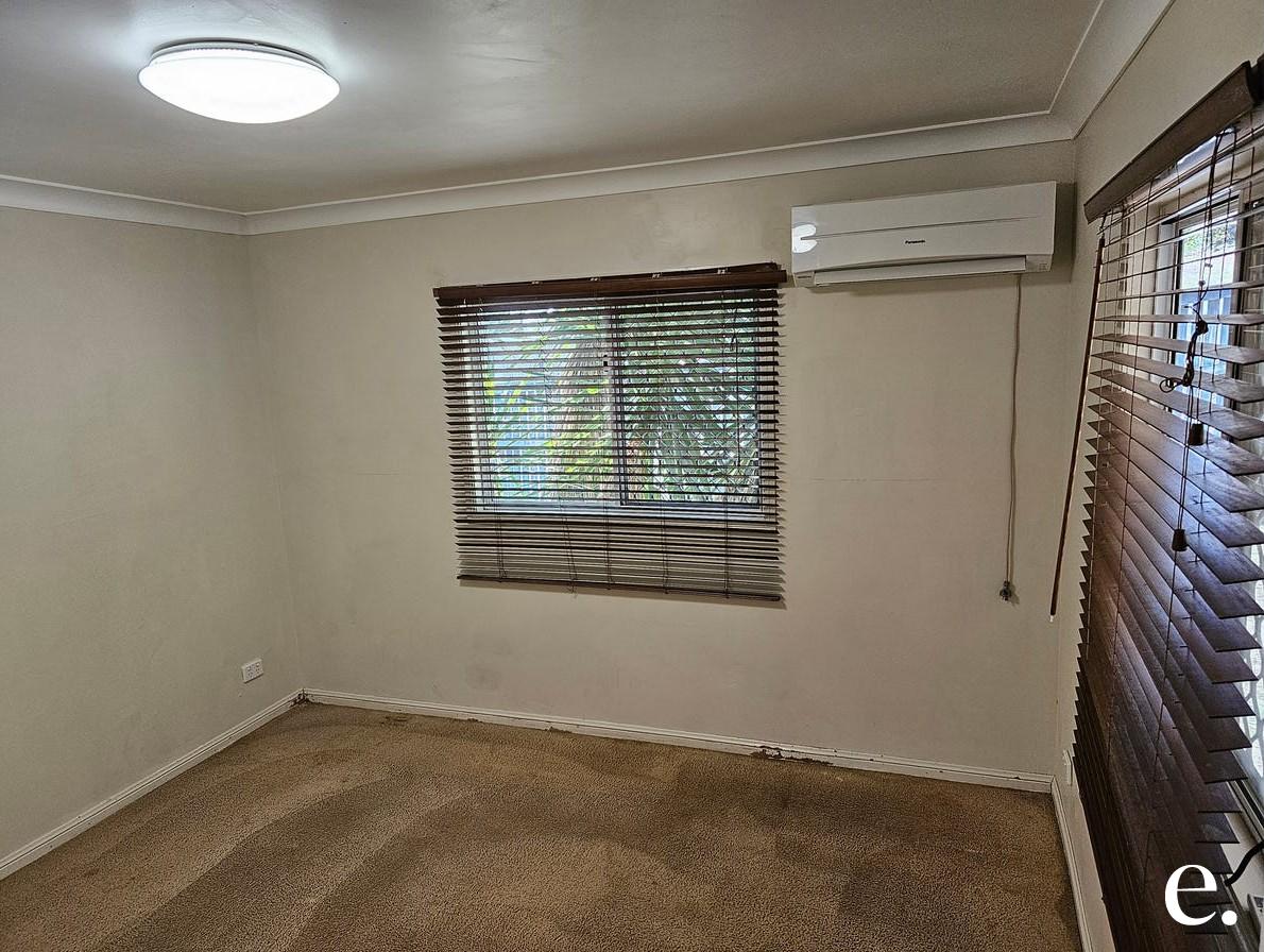 27 WILLIAMSON STREET, West Gladstone QLD 4680 - Image 9