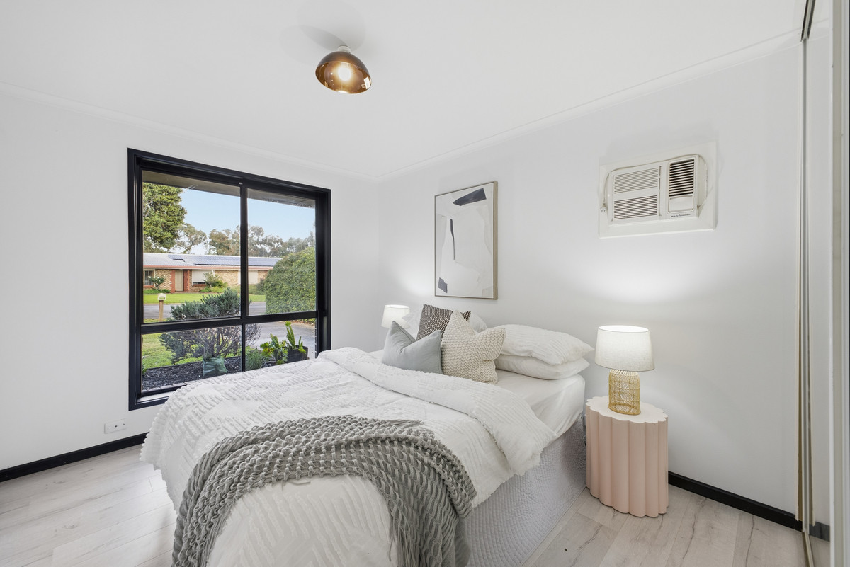 8 Wanbi Court, Craigmore, SA 5114 - Image 10