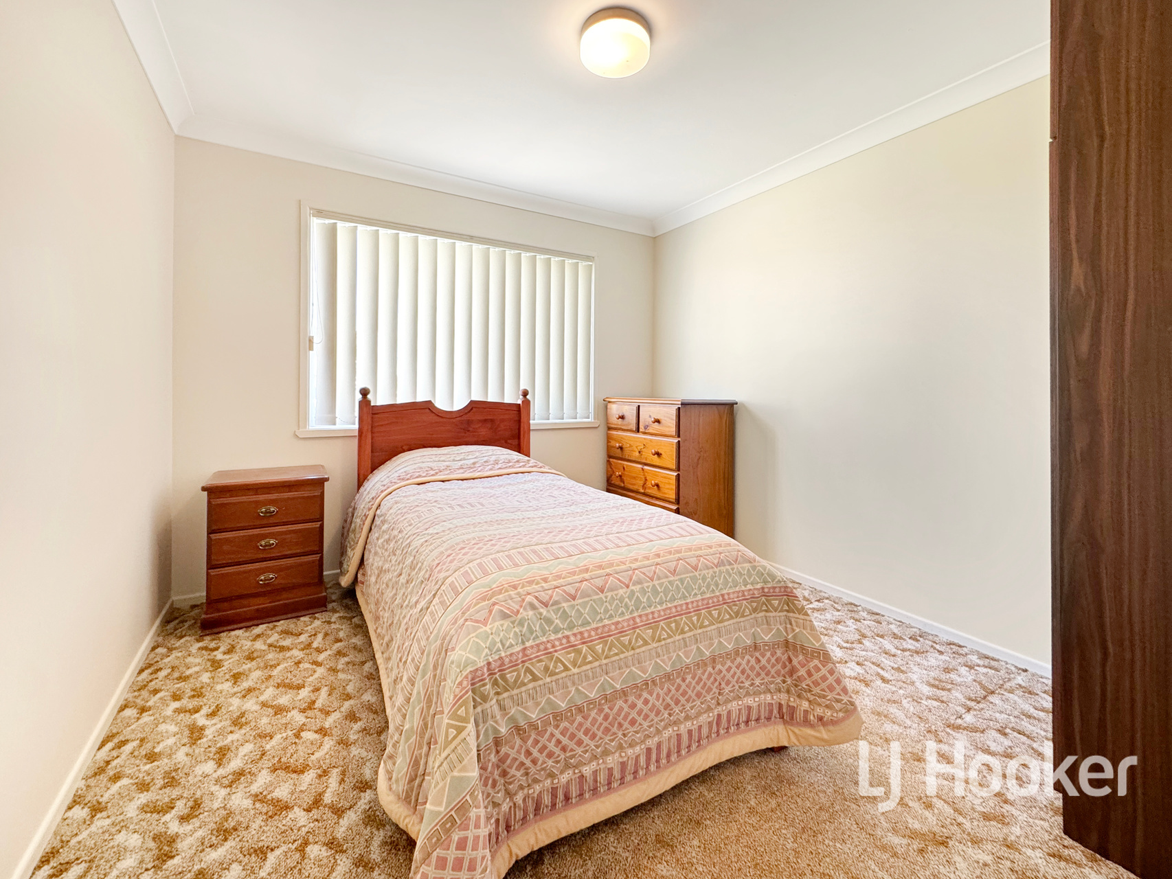 65 Chester Street, Inverell, Nsw, 2360 - Image 1