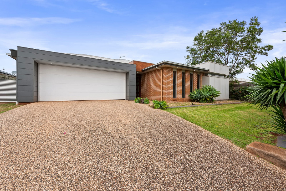 5-bedroom house at 11 Sportsman Drive, Kleinton, QLD 4352, Toowoomba, Queensland