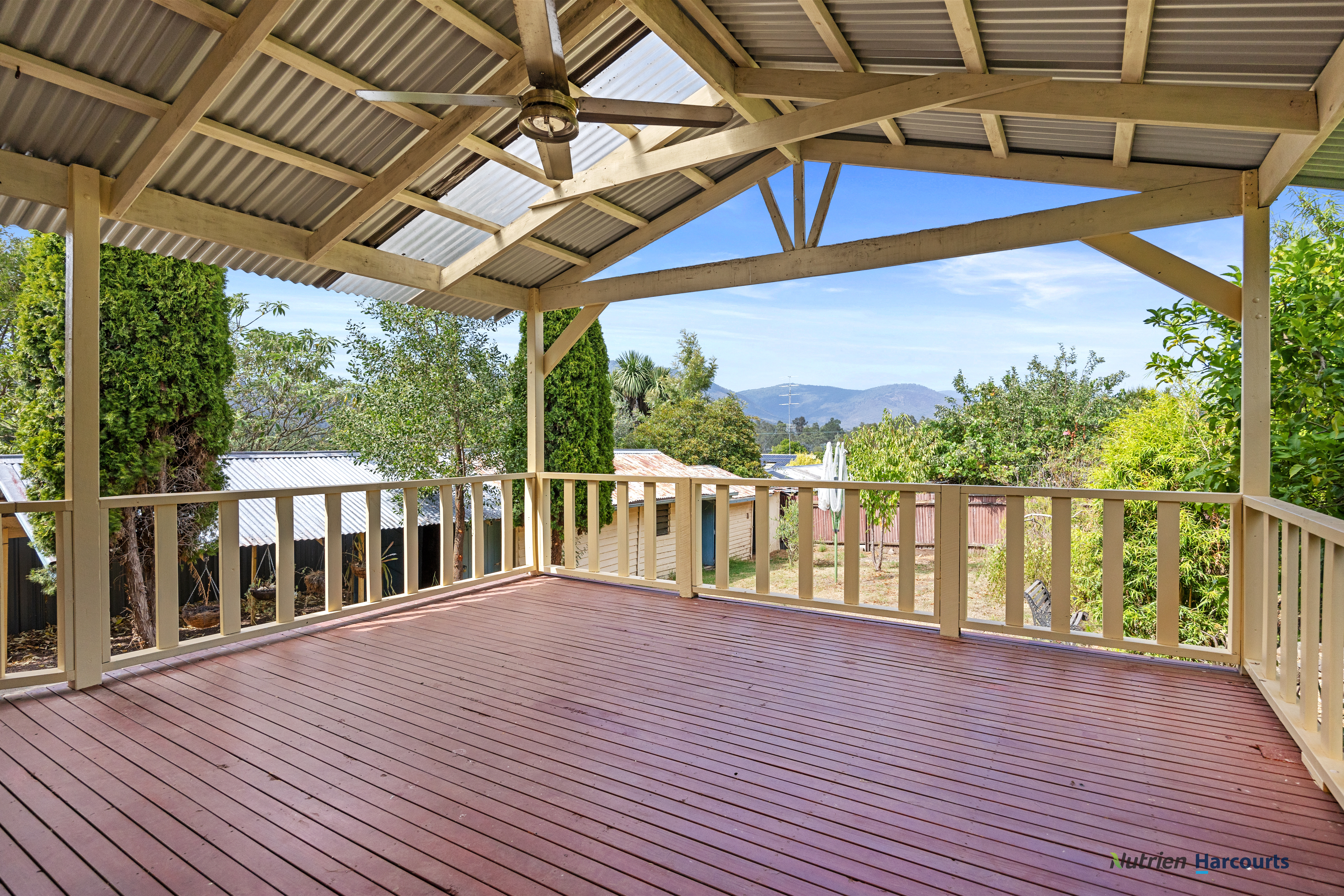 3-bedroom house at 15 Eighth Street, Eildon, VIC 3713, Murrindindi, Victoria