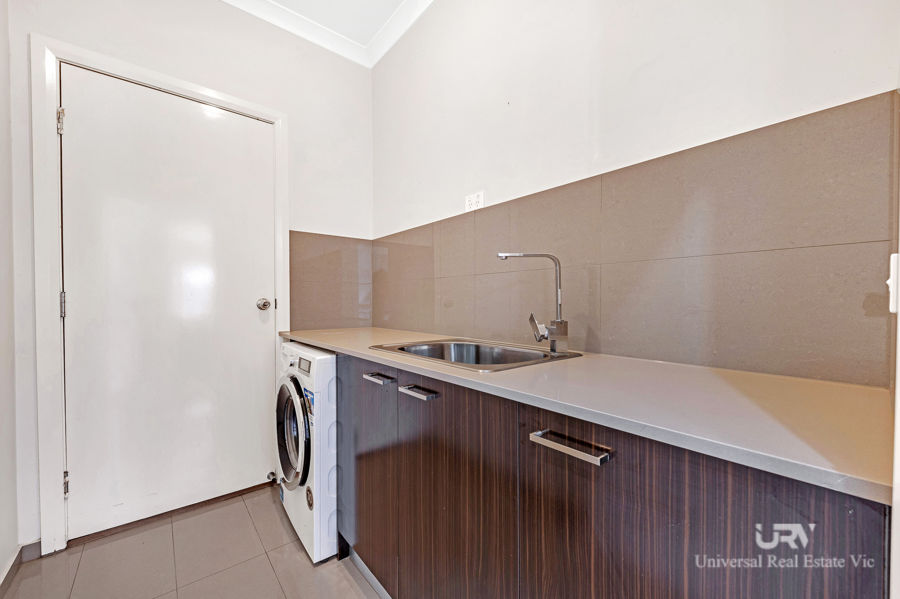 3-bedroom house at 35 STOKE CIRCUIT, Wollert VIC 3750, Whittlesea, Victoria