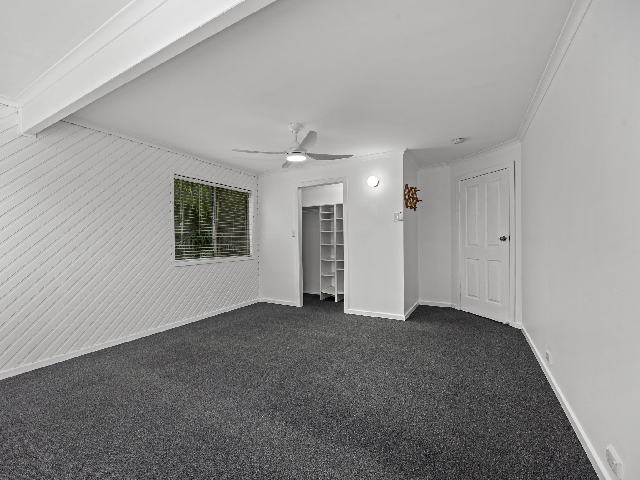 48 LYNELLE STREET, Marsden QLD 4132 - Image 9