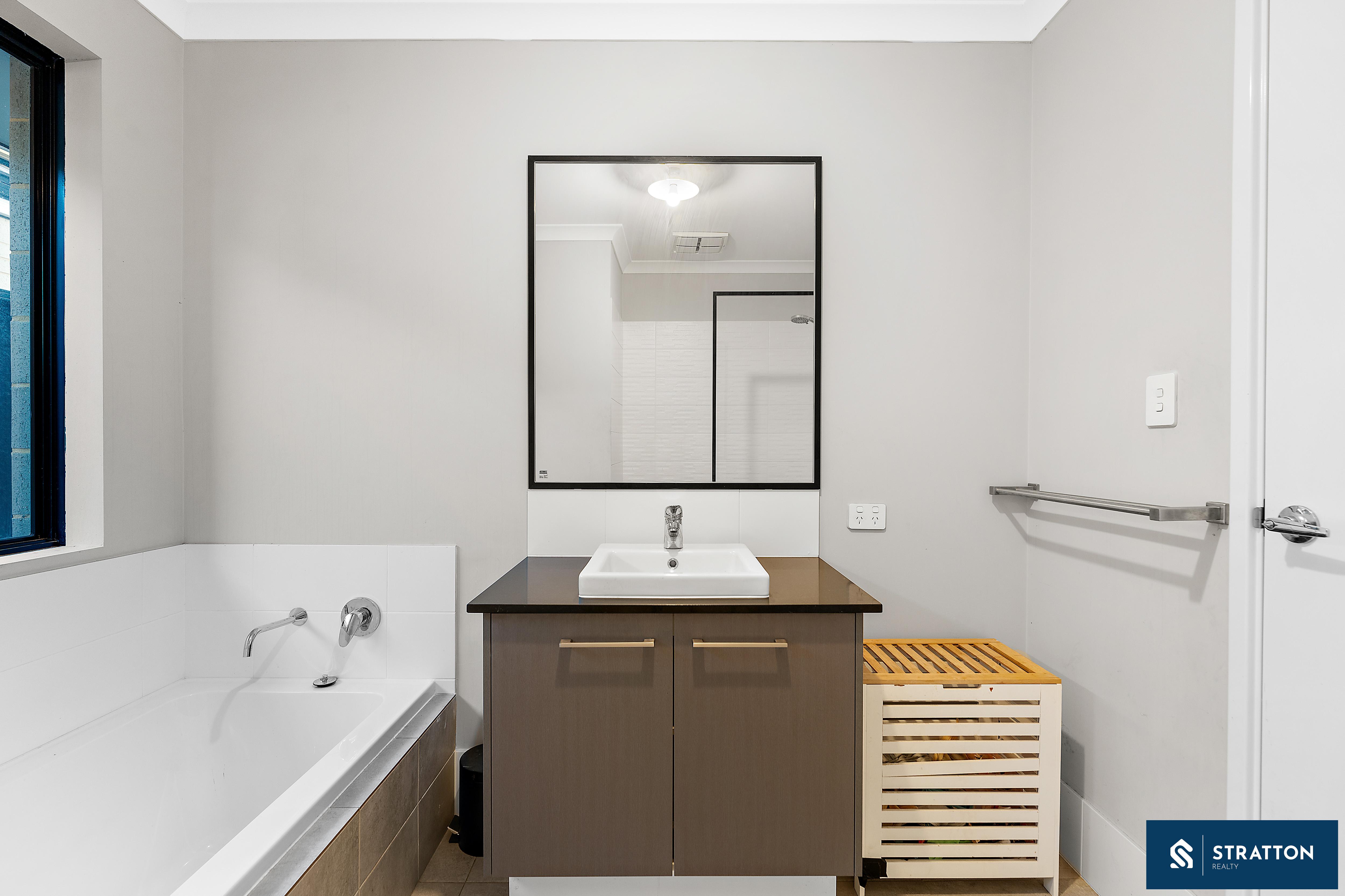 4-bedroom house at 17 Macintyre View, Hilbert, WA 6112, Armadale, Western Australia