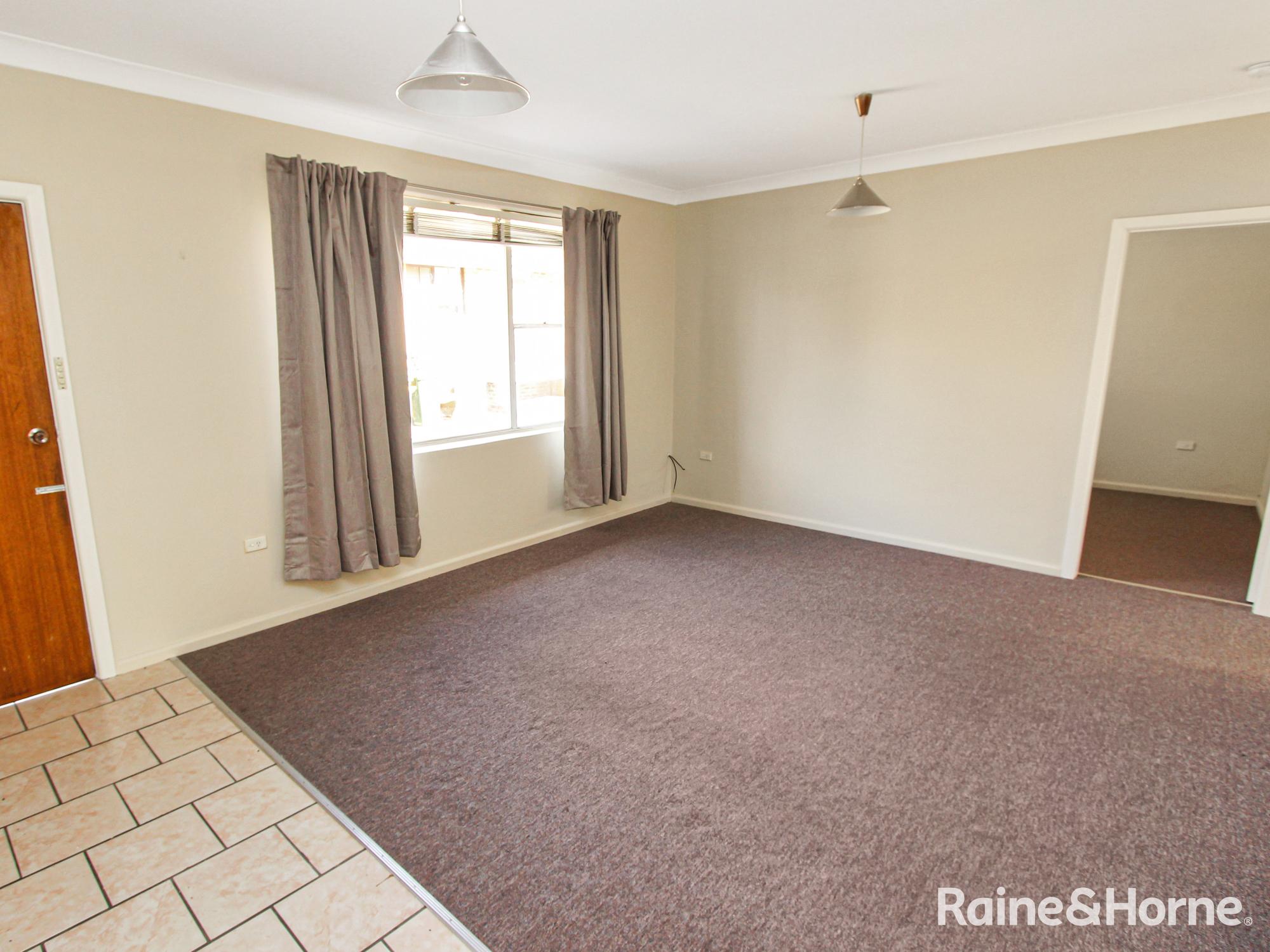 16-bedroom unit at 1-6/339 Howick Street, Bathurst, NSW 2795, Bathurst, New South Wales