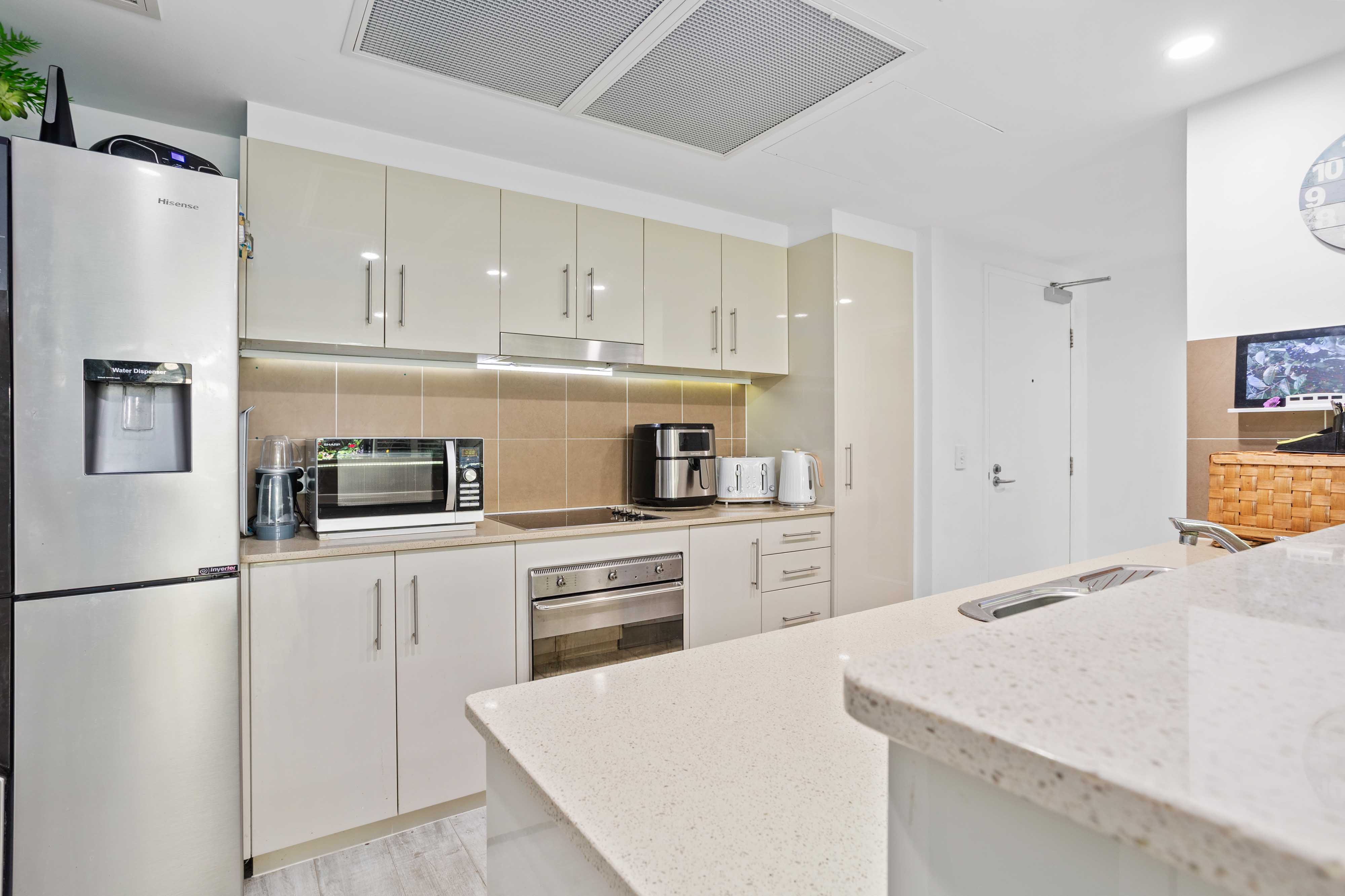 2044/1 Ocean Street, Burleigh Heads, QLD 4220 - Image 7