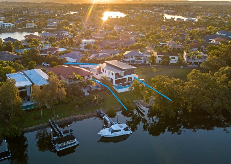 5-bedroom house at 4 Edgewater Place, Helensvale, QLD 4212, Gold Coast, Queensland
