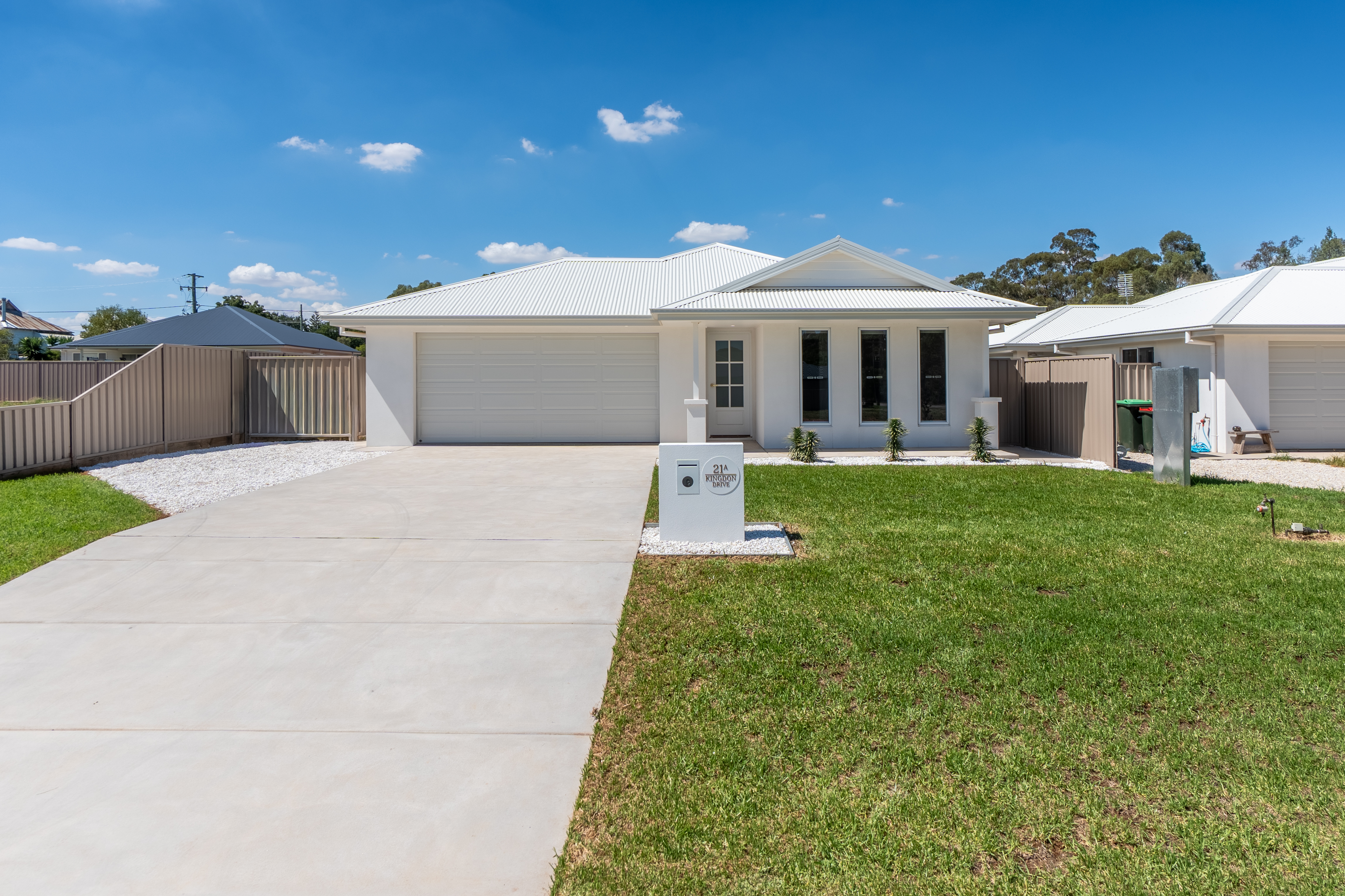 3-bedroom house at Unit A/21 Kingdon Drive, Coolamon, Nsw, 2701, Coolamon, New South Wales