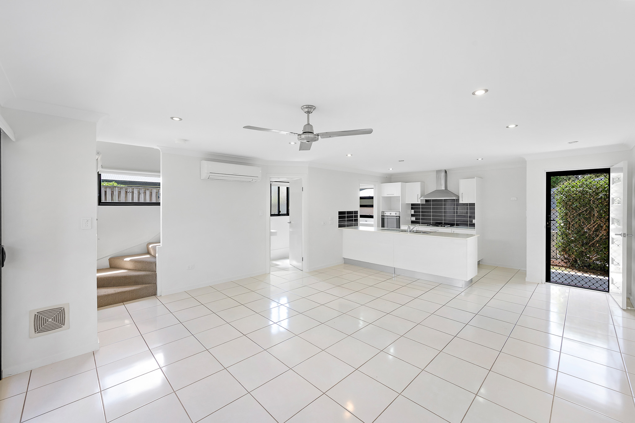 4-bedroom unit at 1/1 Wedgetail Road, Clinton, QLD 4680, Gladstone, Queensland