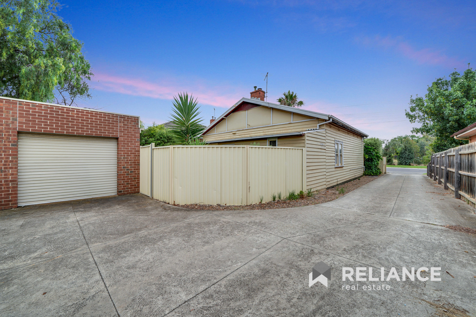 3-bedroom unit at 6A Railway Avenue, Werribee, VIC 3030, Wyndham, Victoria