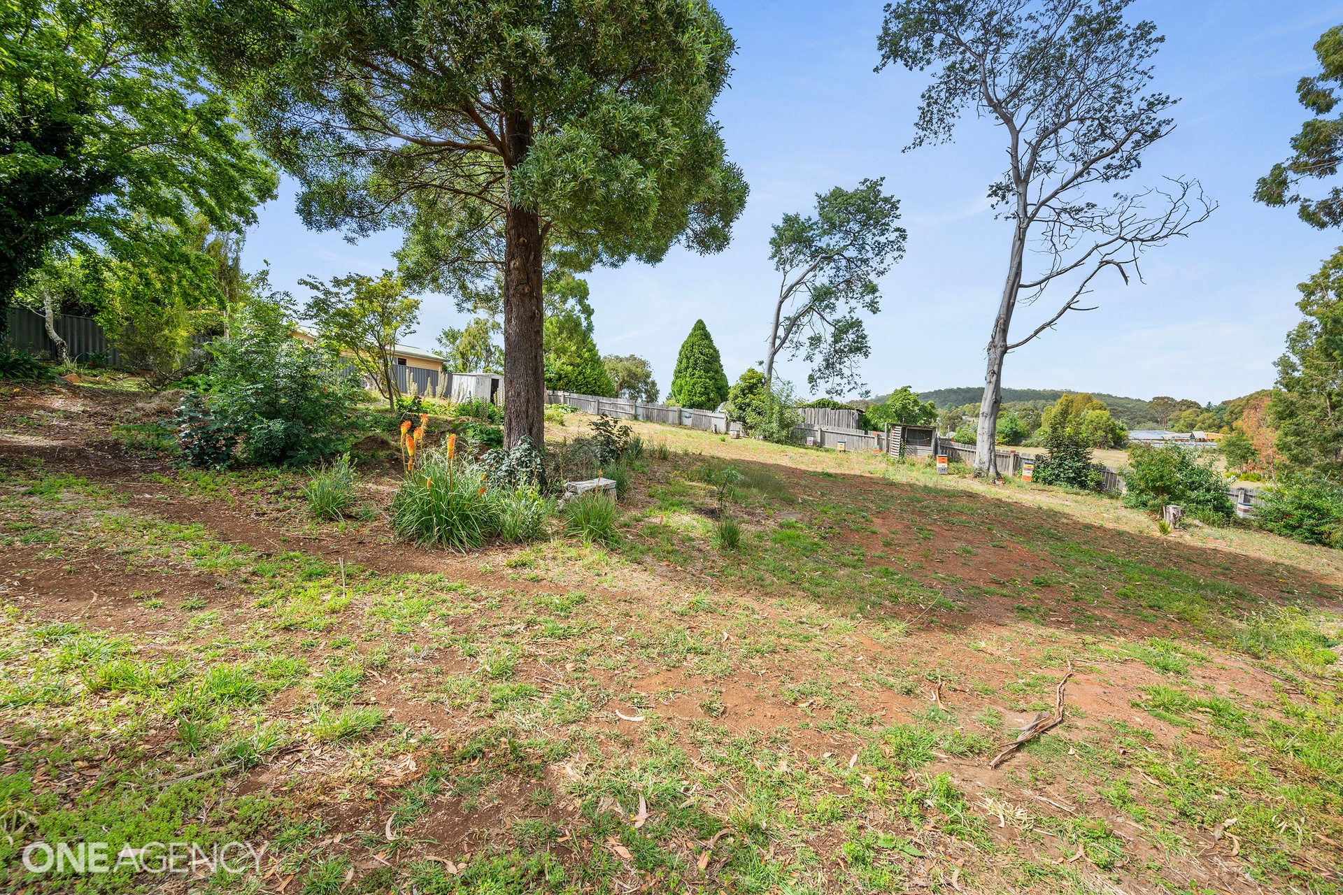 76 Hillcrest Road, Devonport, TAS 7310 - Image 8