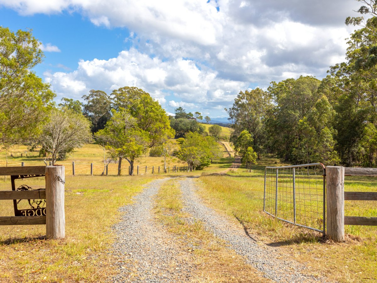 3-bedroom house at 16 Ruprechts Road, Mitchells Island, NSW 2430, Mid-Coast, New South Wales
