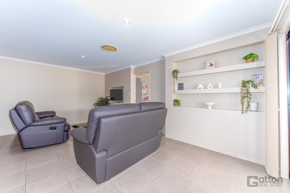 5-bedroom house at 56 Highview Avenue, Gatton, QLD 4343, Lockyer Valley, Queensland