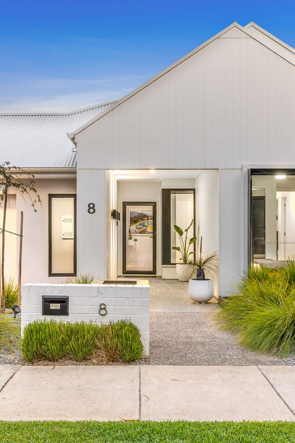 8 Pascal Crescent, Mount Duneed, VIC 3217 - Image 2