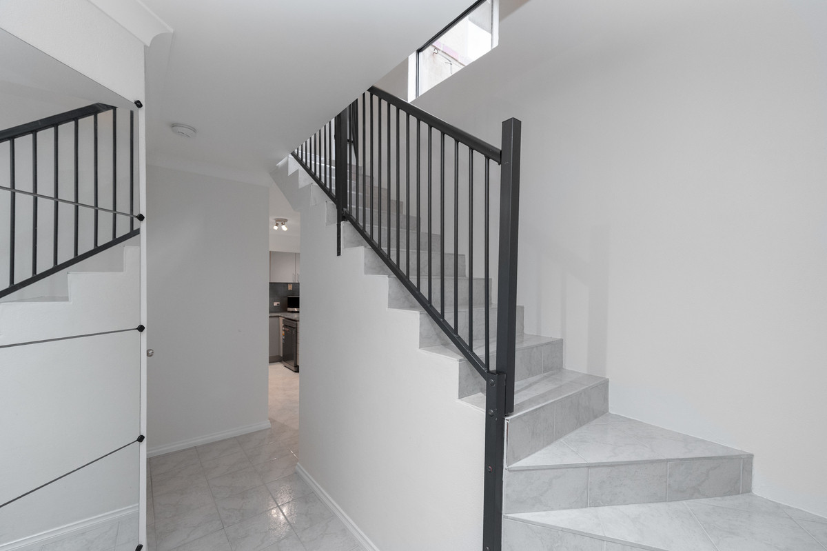 5/8 Tenth Avenue, Maylands, WA 6051 - Image 4