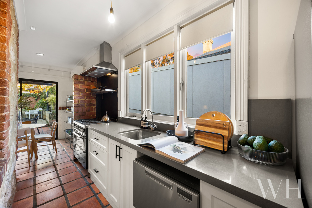 64 Hampton Road, Fremantle, WA 6160 - Image 2