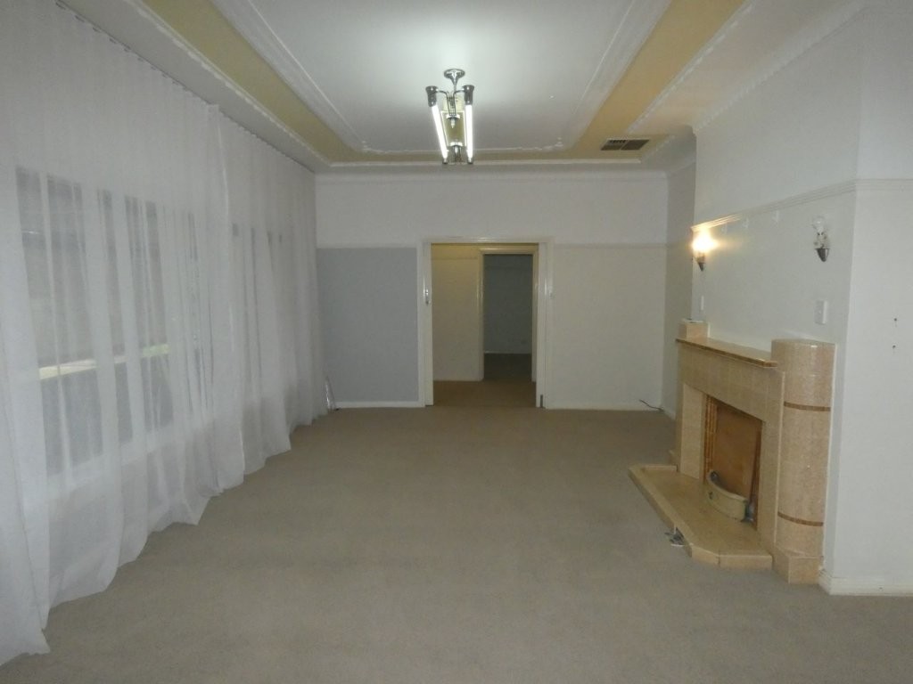 5-bedroom house at 43 Devereux Street, Warracknabeal, VIC 3393, Yarriambiack, Victoria