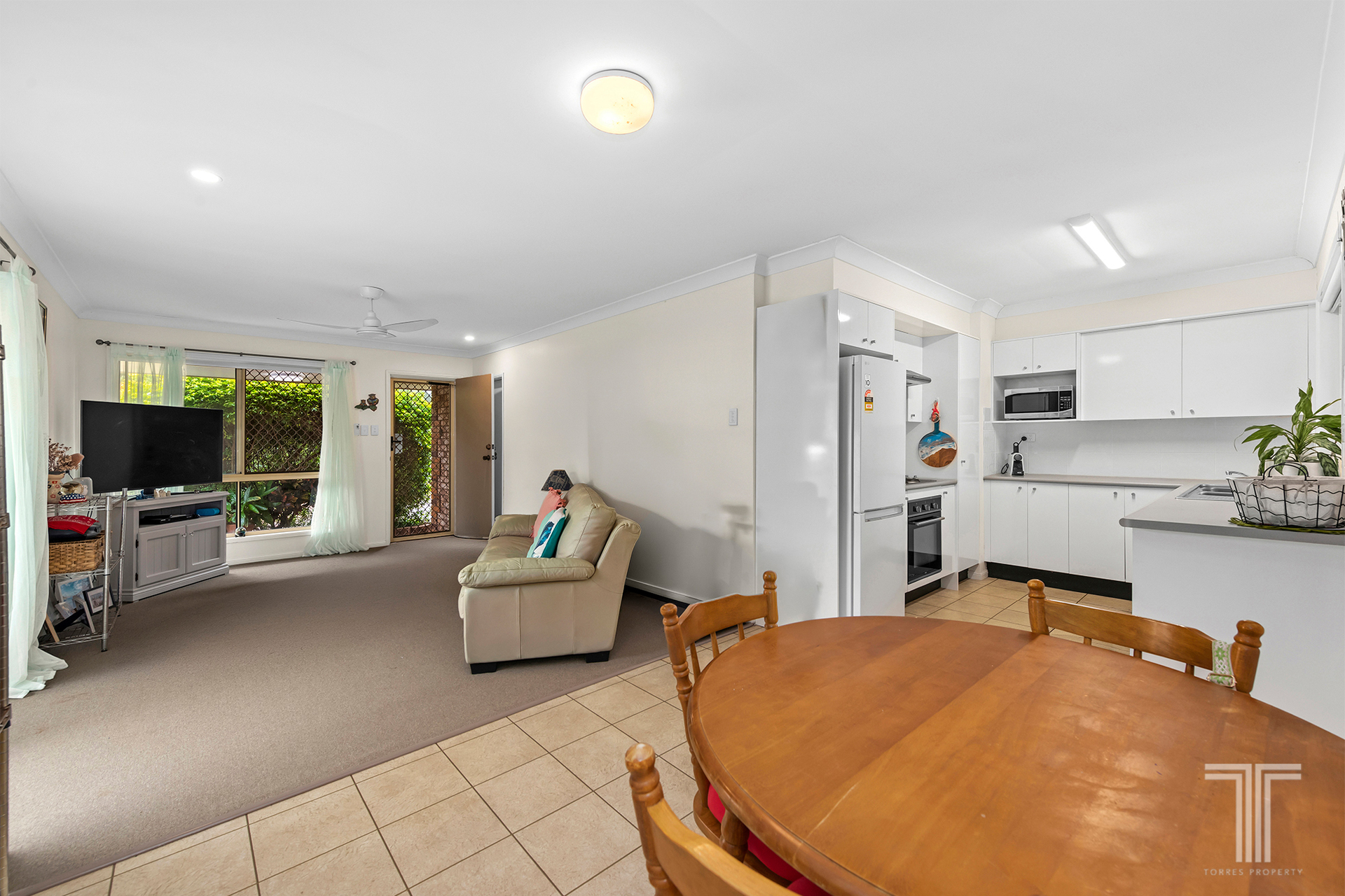 2-bedroom unit at PALM VALLEY VILLAS 37 124-132 WELLINGTON STREET, ORMISTON QLD 4160, Redland, Queensland