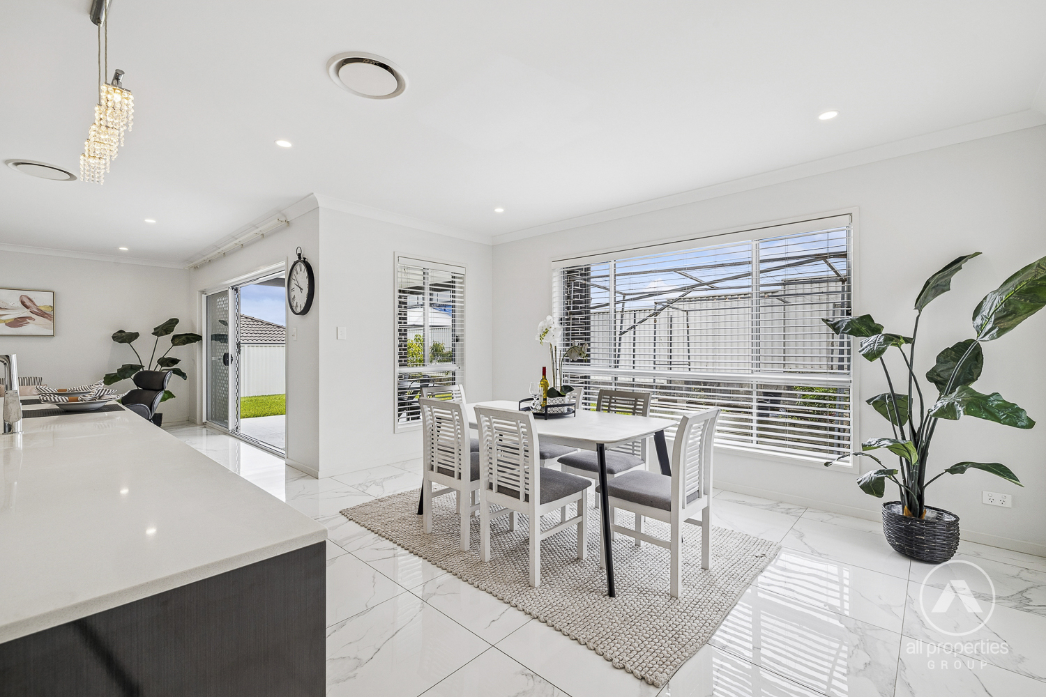 29 Marcus Drive, Regents Park, QLD 4118 - Image 6