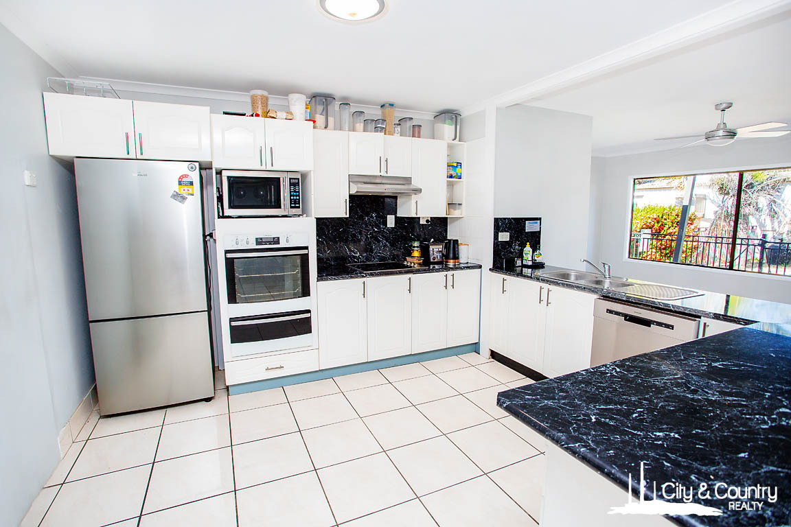 13 JANE STREET, Mornington QLD 4825 - Image 10