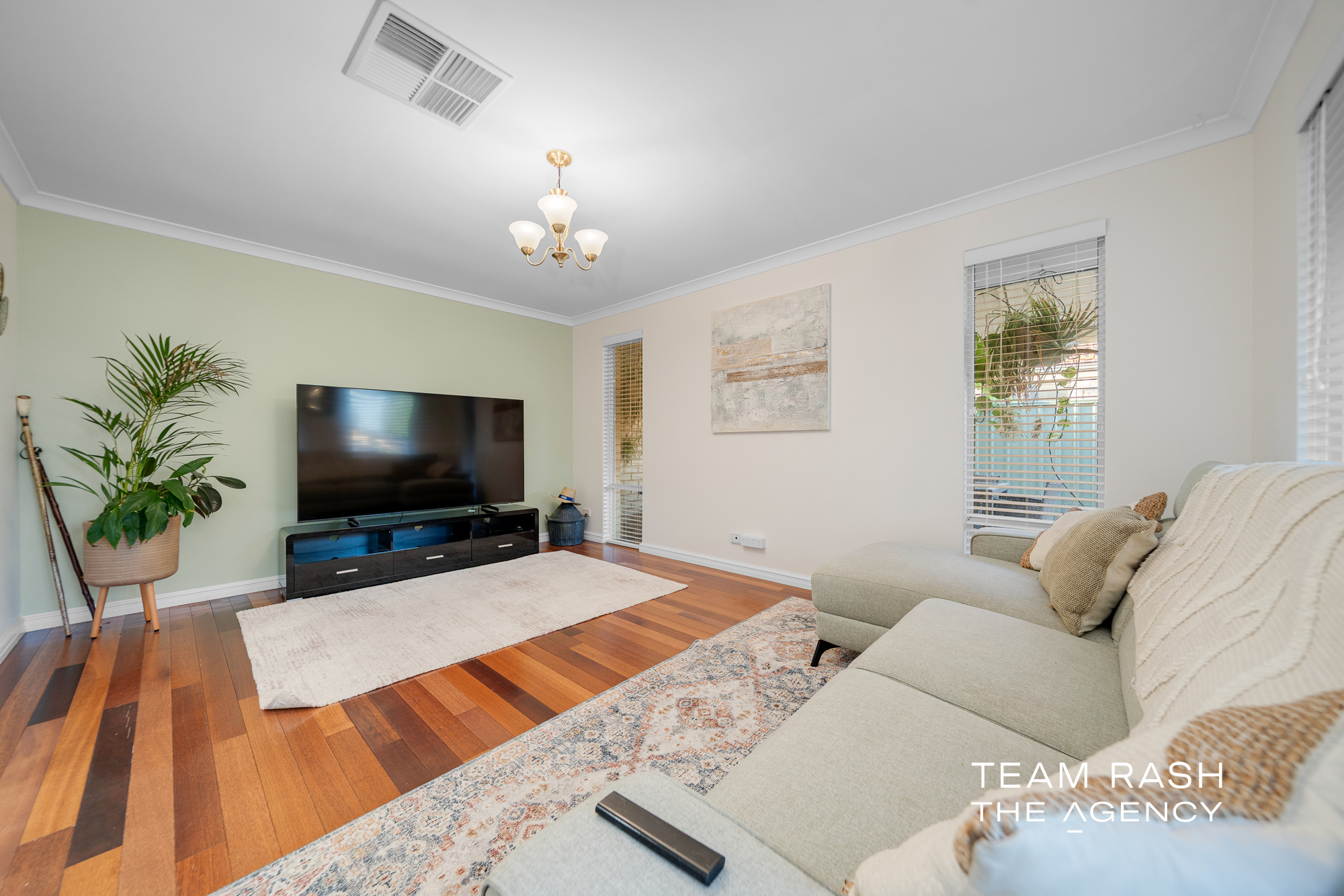 12 BENDEE DRIVE, Atwell WA 6164 - Image 3