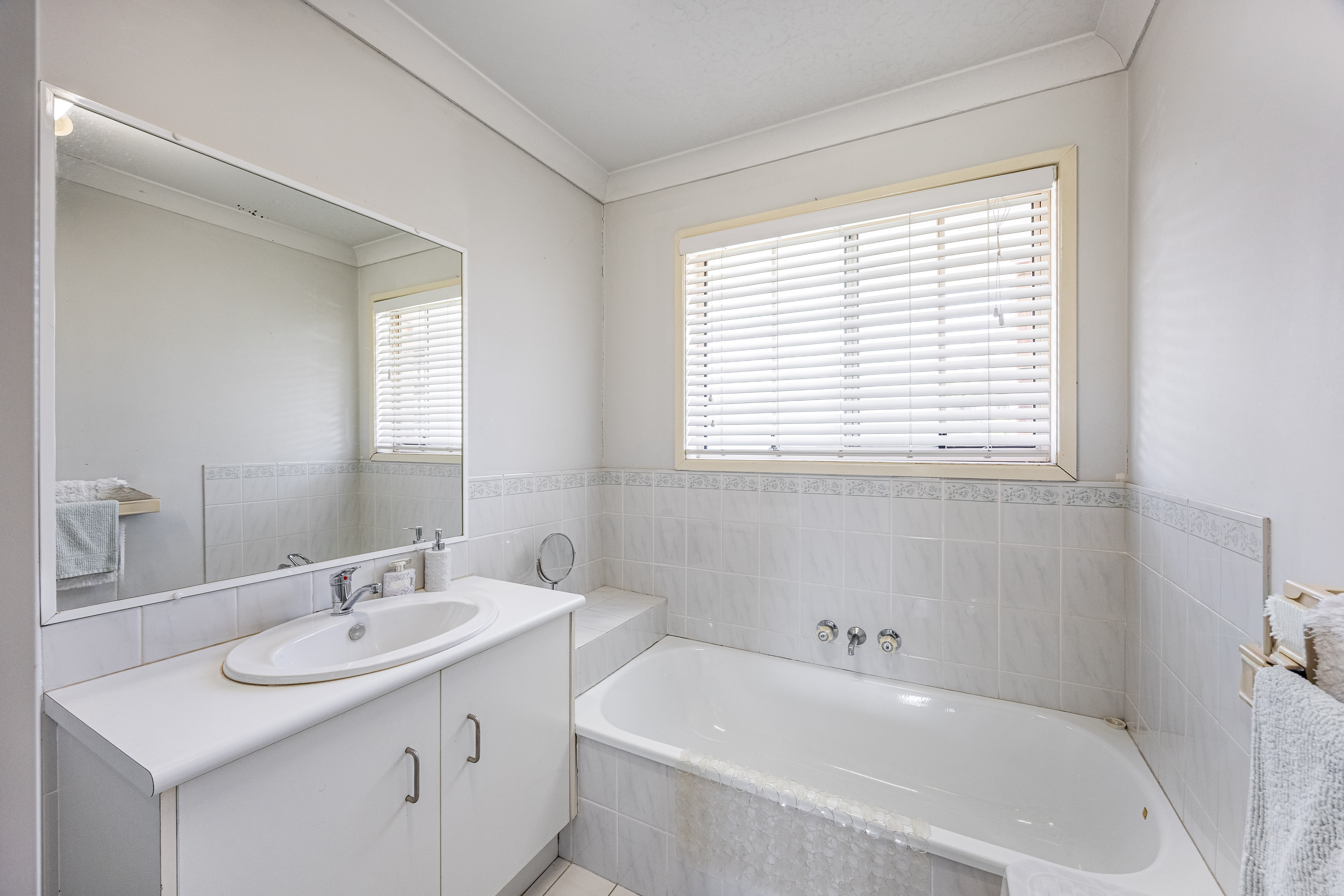 3-bedroom unit at 49/6-10 Bourton Road, Merrimac, QLD 4226, Gold Coast, Queensland