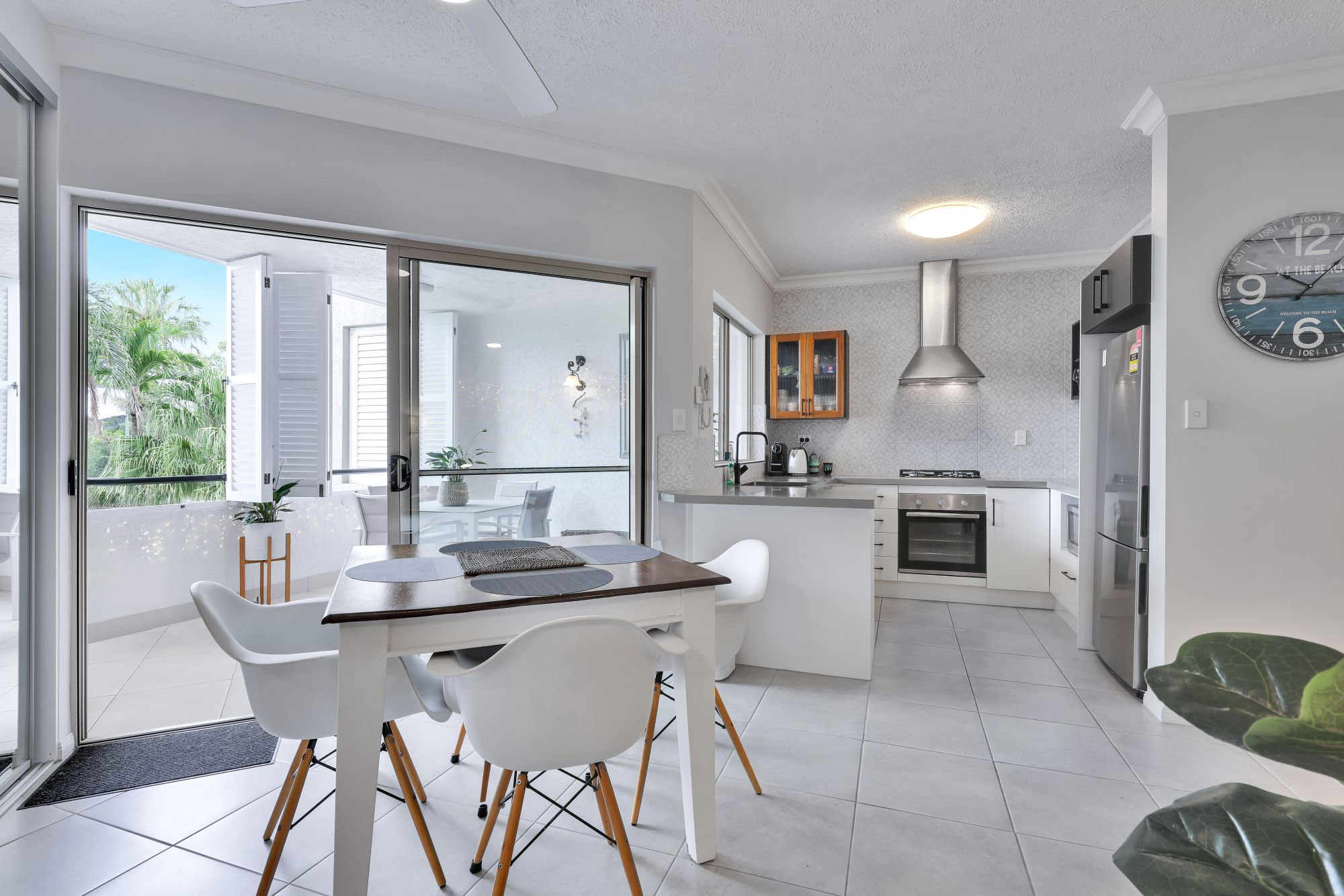 809/2-10 Greenslopes Street, Cairns North, QLD 4870 - Image 3