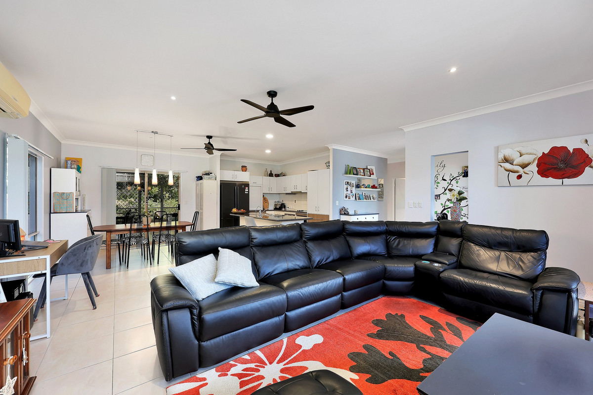 8 AQUA COURT, Toogoom QLD 4655 - Image 6