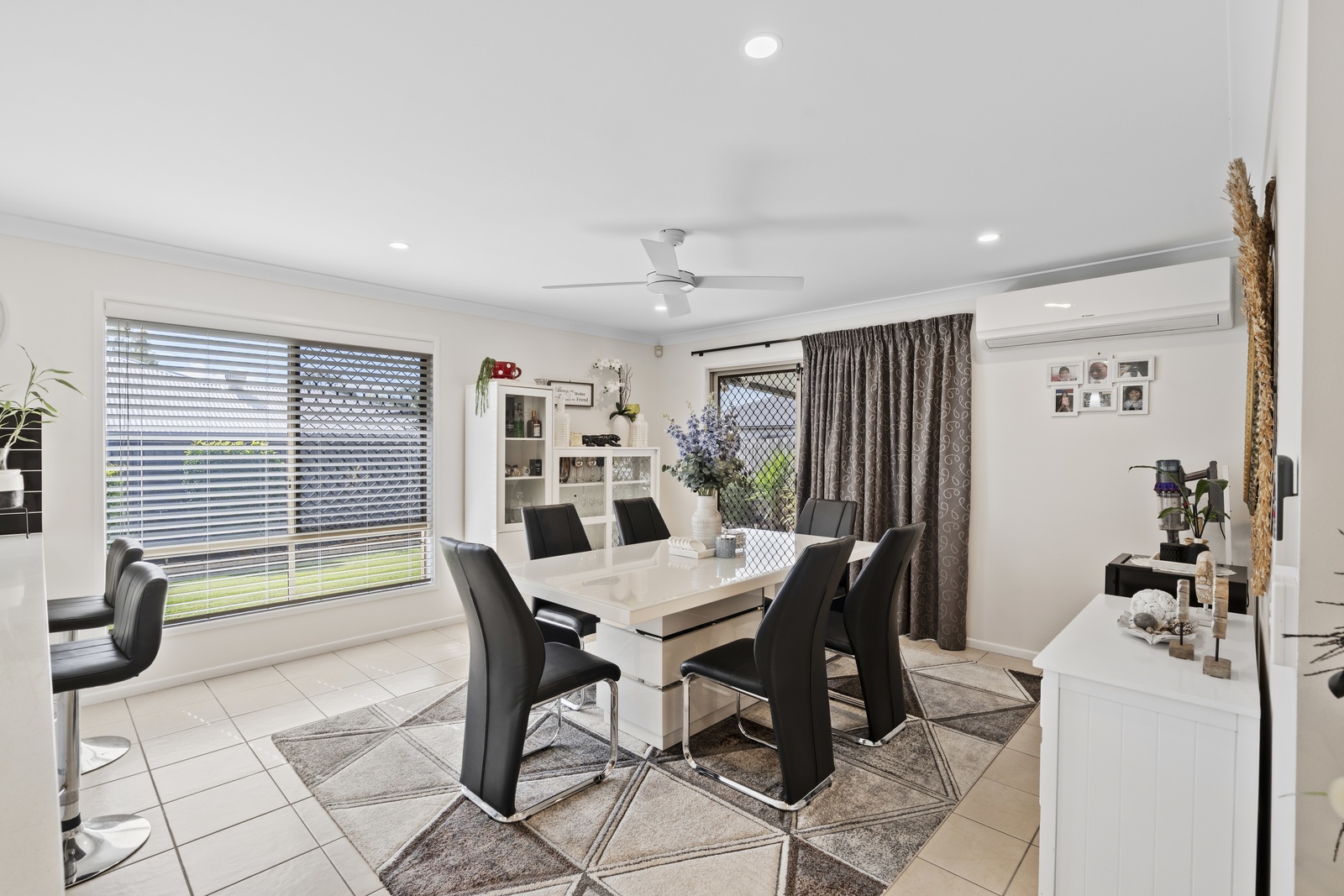8 YARWOOD CRESCENT, Ormeau Hills QLD 4208 - Image 2