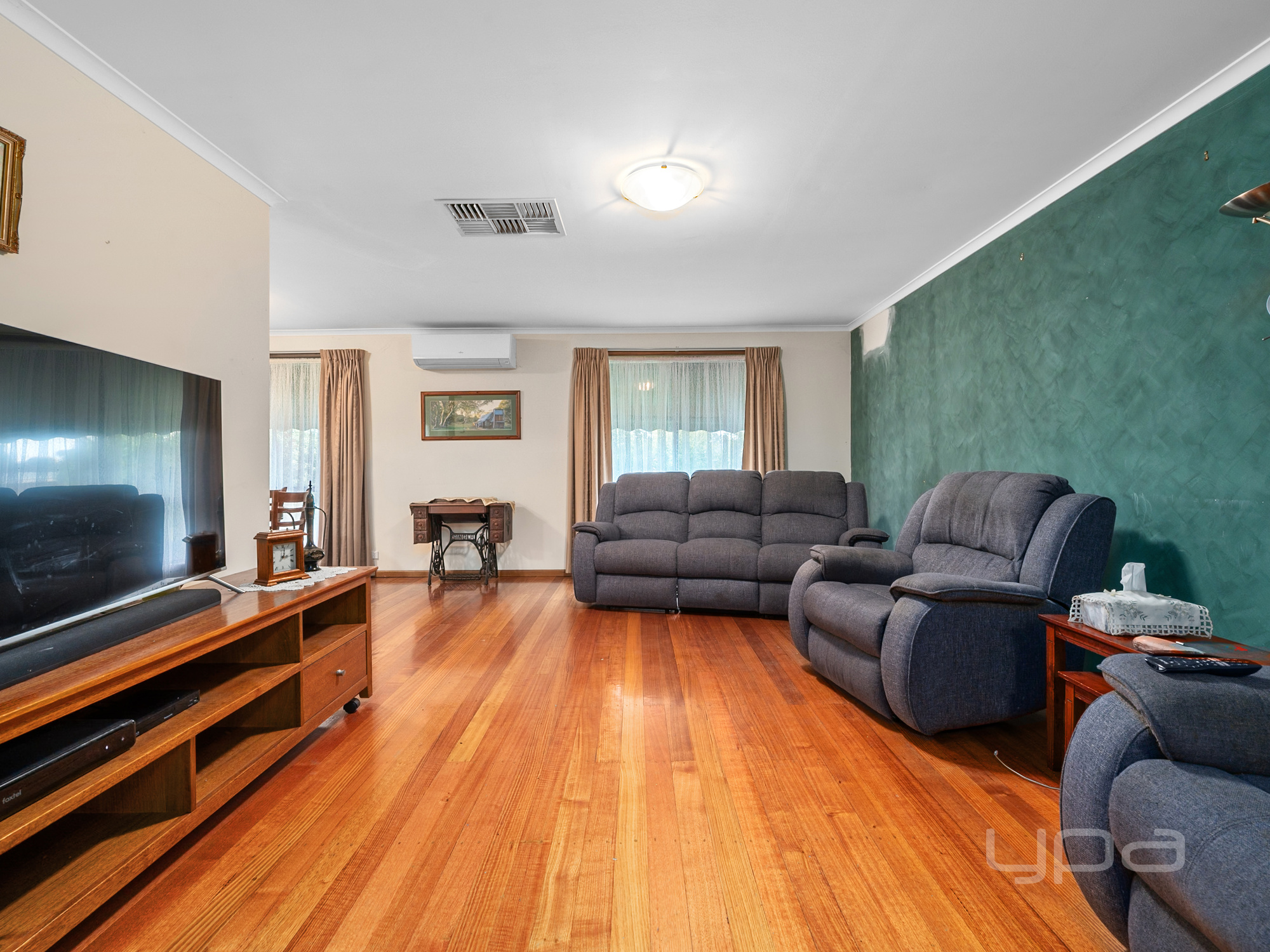 29 Andrew Street, Melton South, VIC 3338 - Image 3