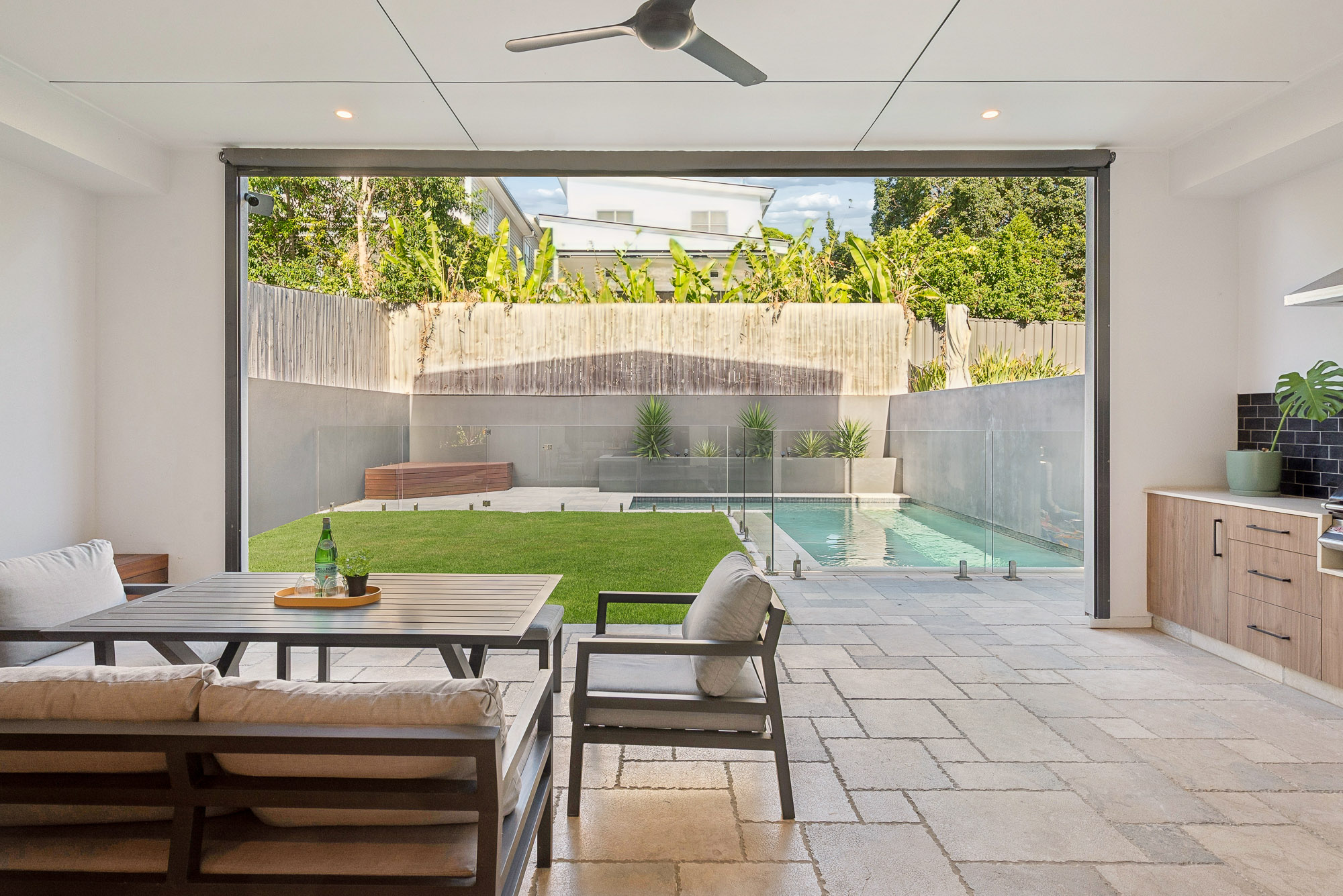 86 EFFINGHAM STREET, Tarragindi QLD 4121 - Image 8