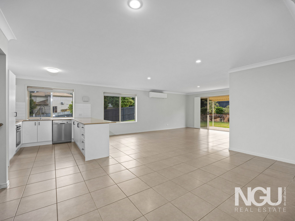 19 BARWELL STREET, Brassall QLD 4305 - Image 4