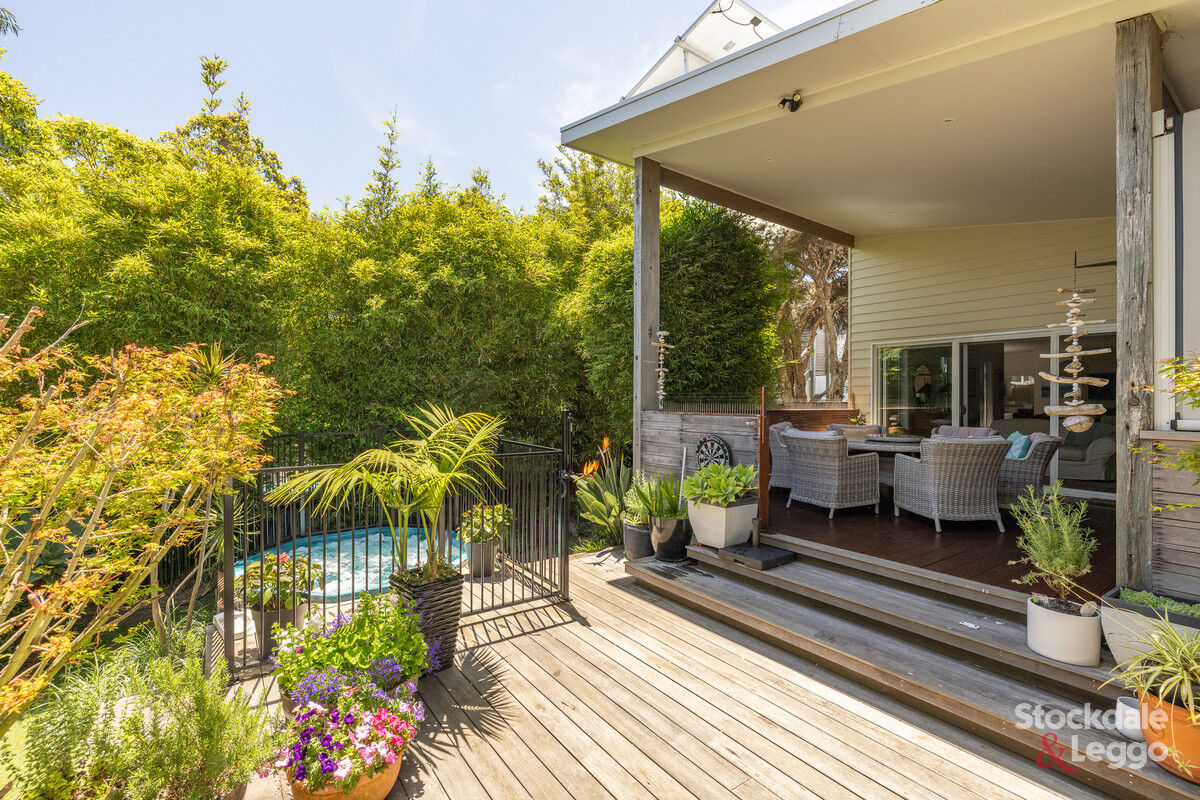 12 Currawong Close, Cowes, VIC 3922 - Image 1