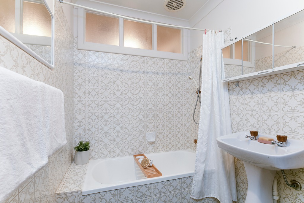 3-bedroom house at 66 SUTHERLAND AVENUE, Hayborough SA 5211, Victor Harbor, South Australia