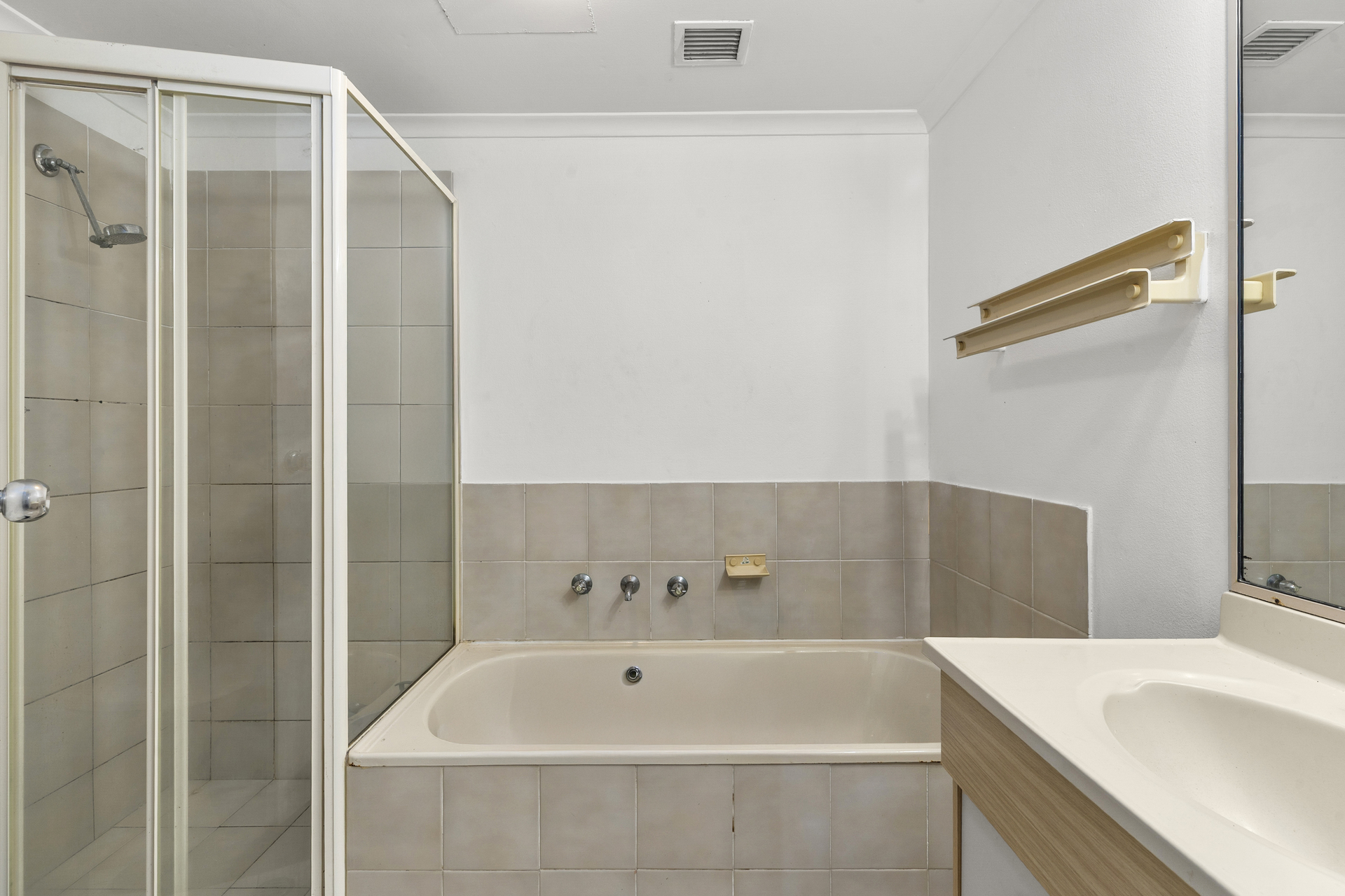 60 1 RAMU CLOSE, SYLVANIA WATERS NSW 2224 - Image 5