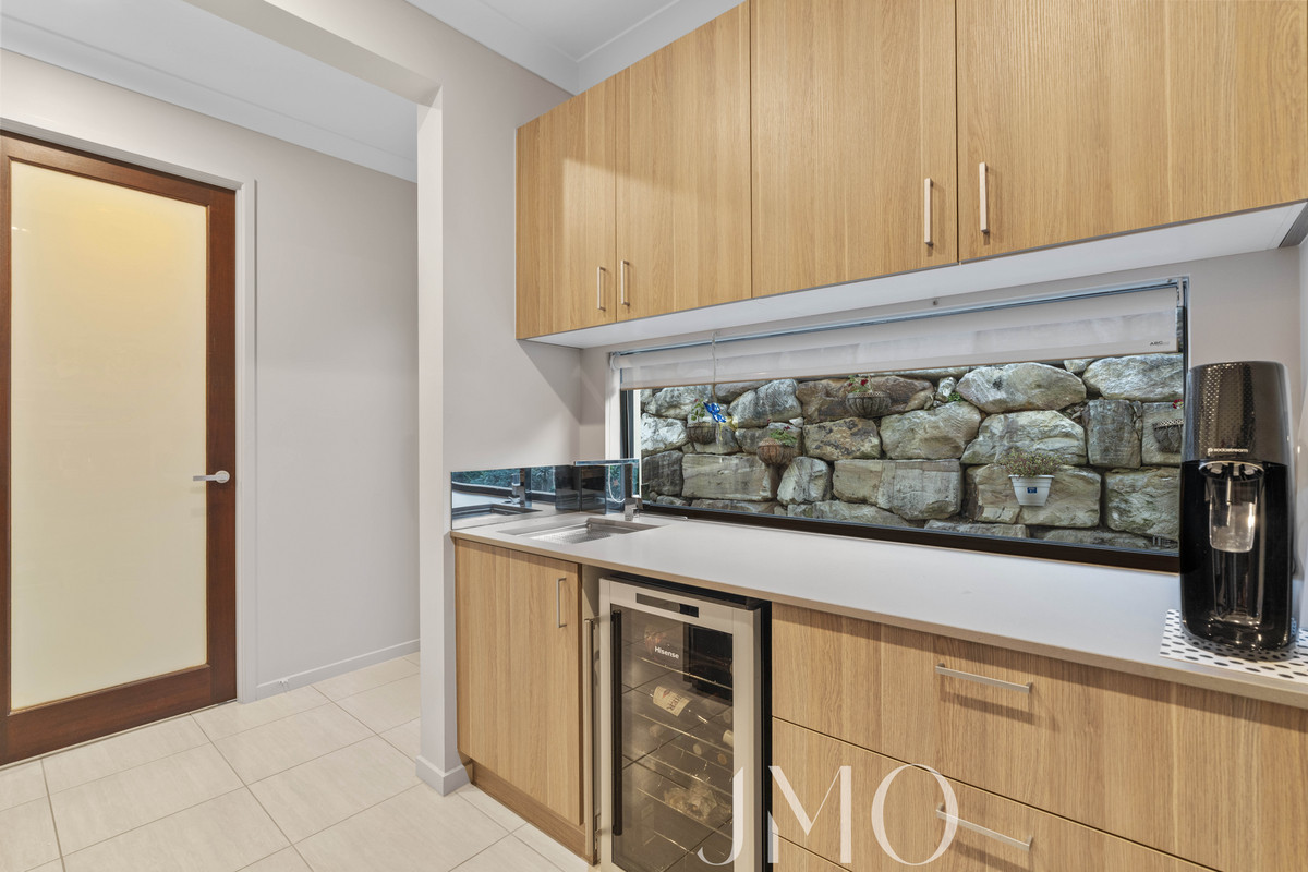 24 DEWRANG DRIVE, Pimpama QLD 4209 - Image 8