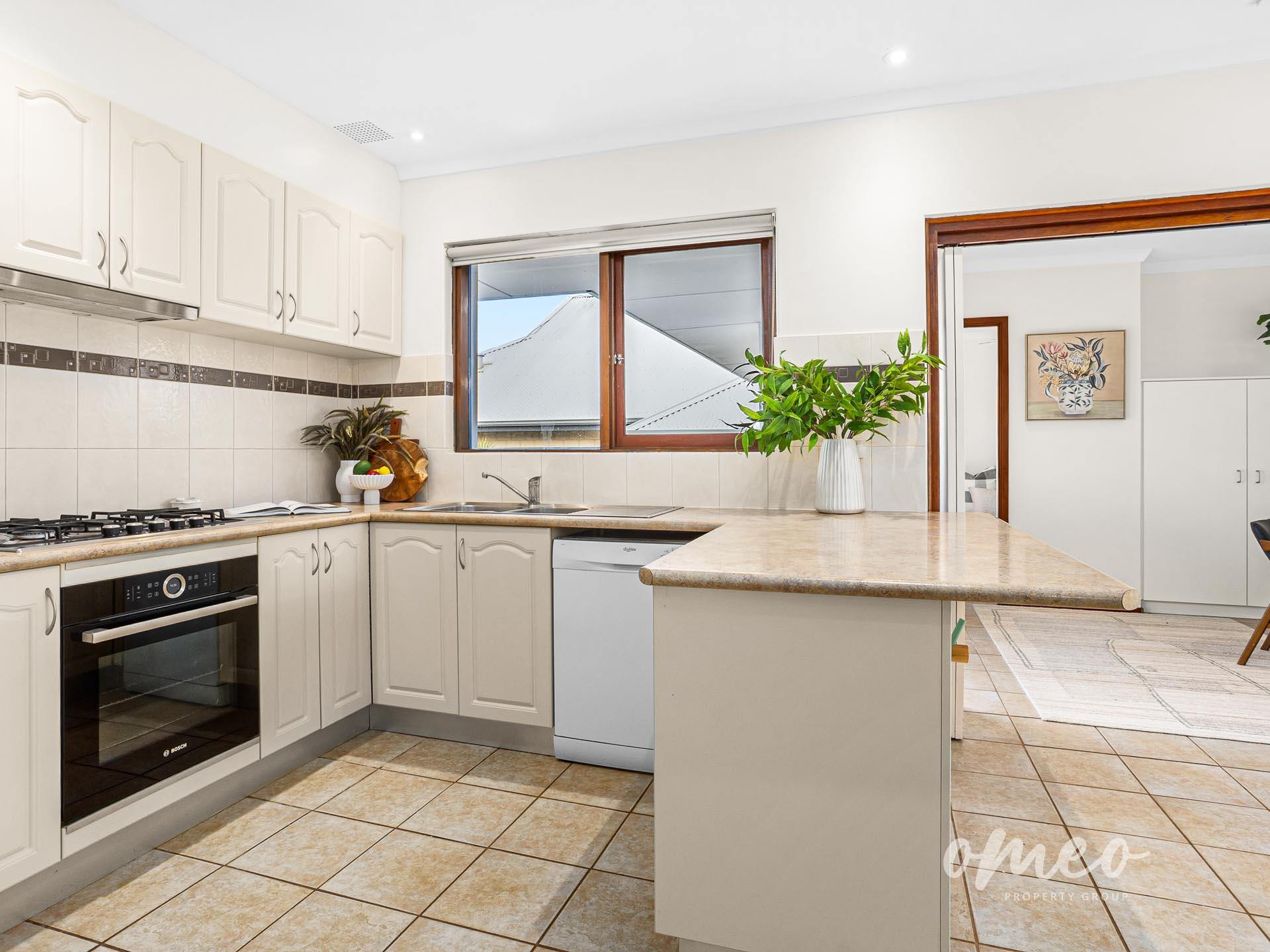 19 Skeahan Street, Spearwood, WA 6163 - Image 4