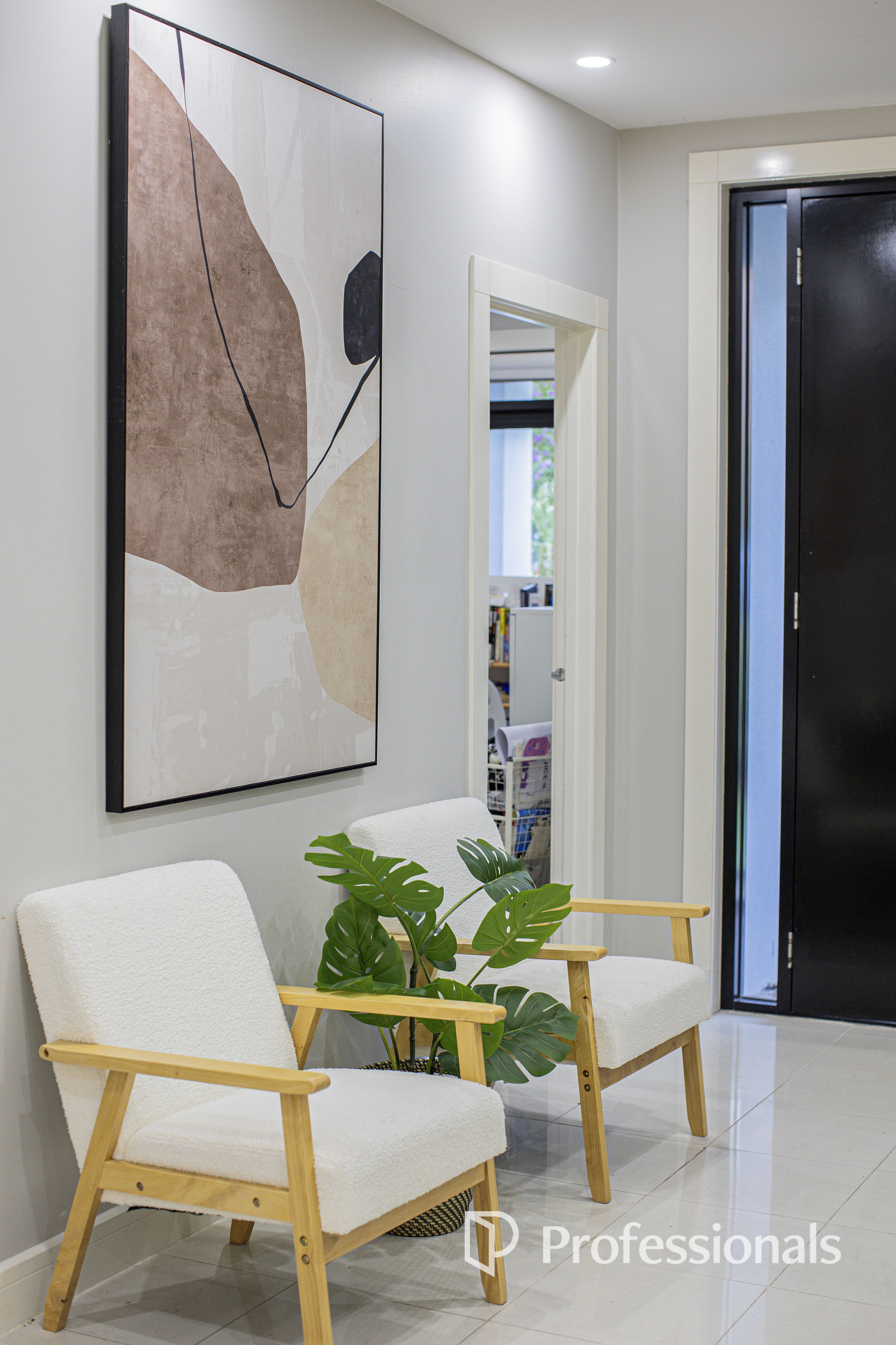 10 Mulsanne Lane, Bentleigh East, VIC 3165 - Image 2