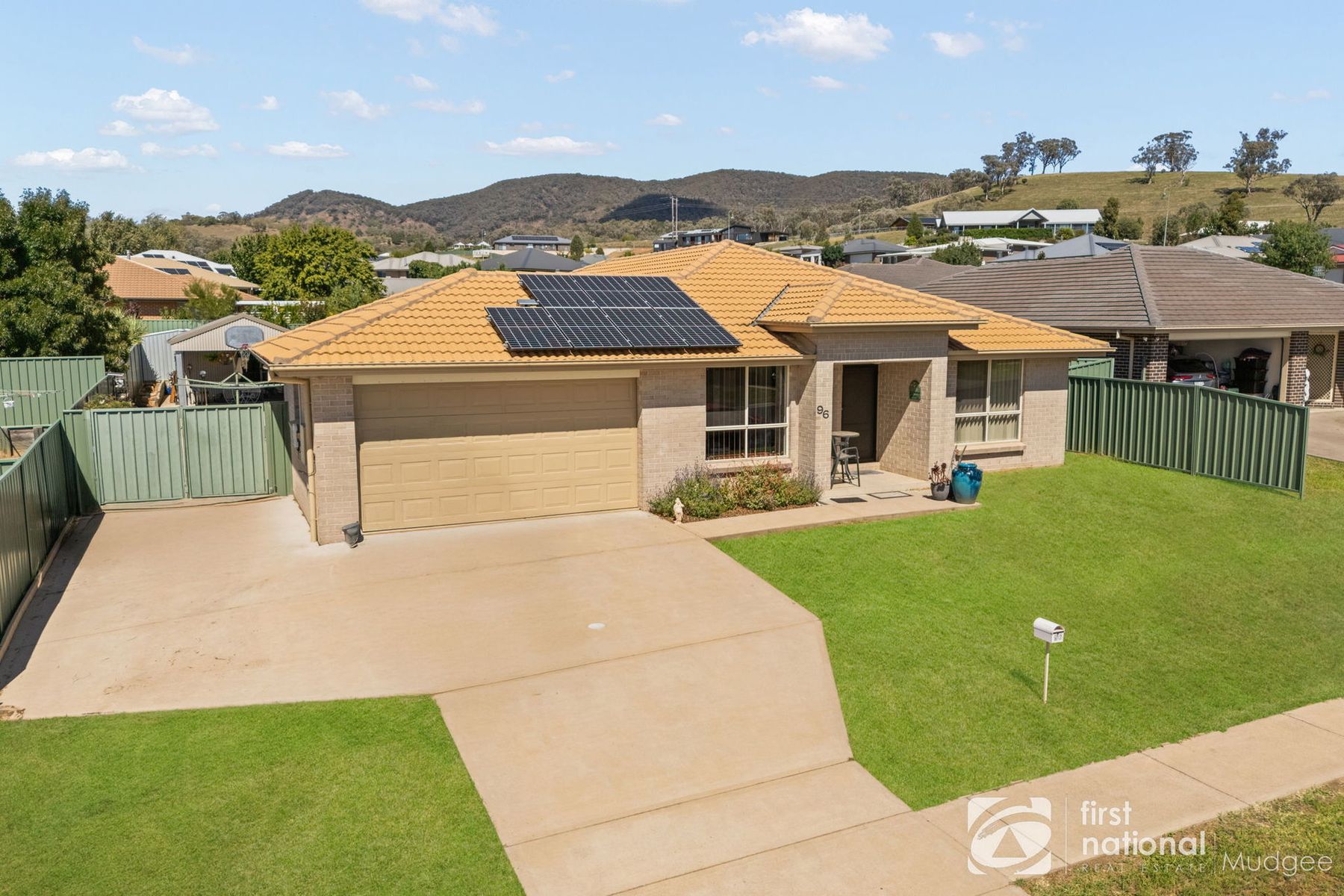 4-bedroom house at 96 White Circle, Mudgee, NSW 2850, Mid-Western, New South Wales