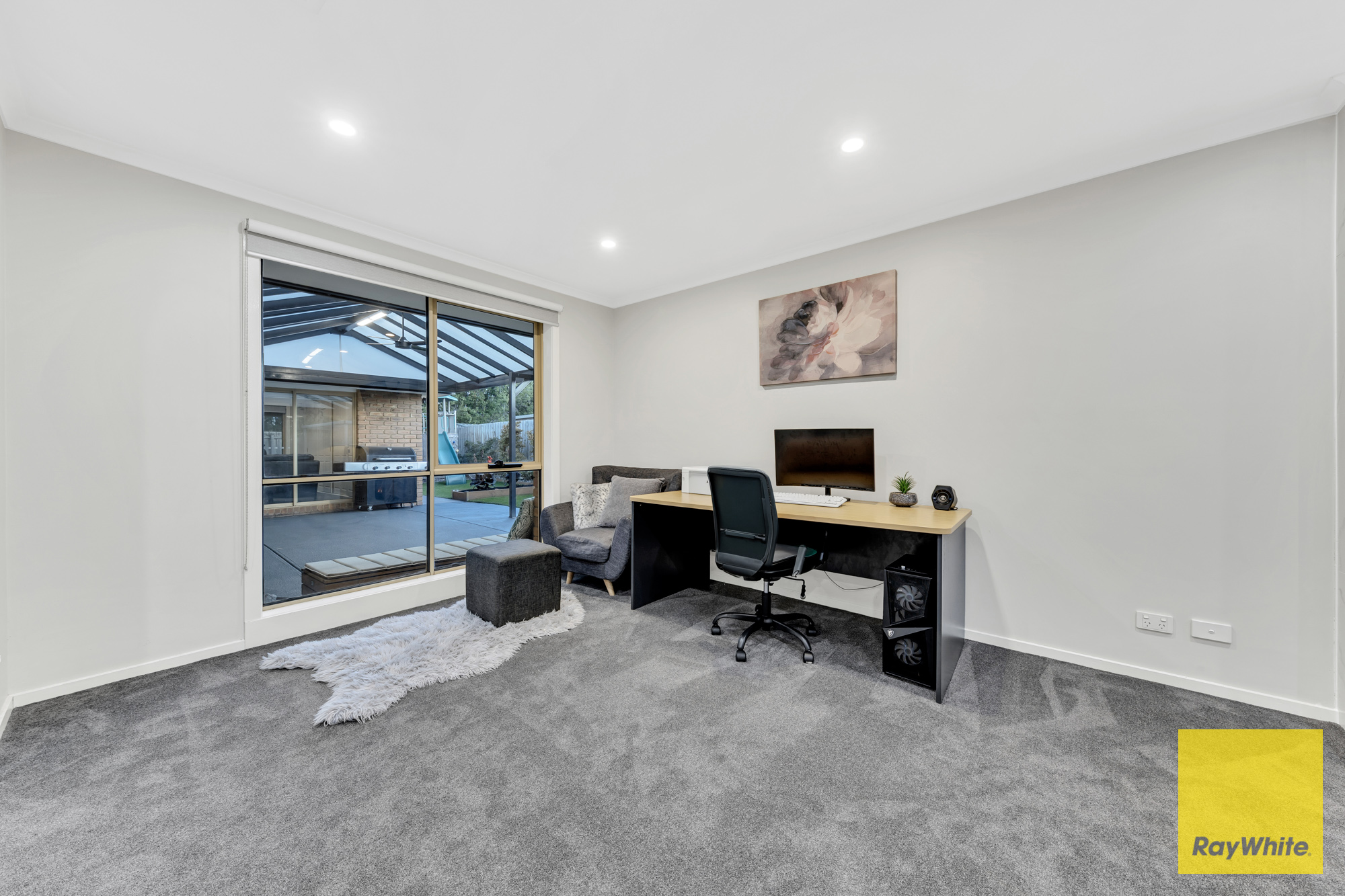 18 TOWNVILLE CRESCENT, Hoppers Crossing VIC 3029 - Image 8